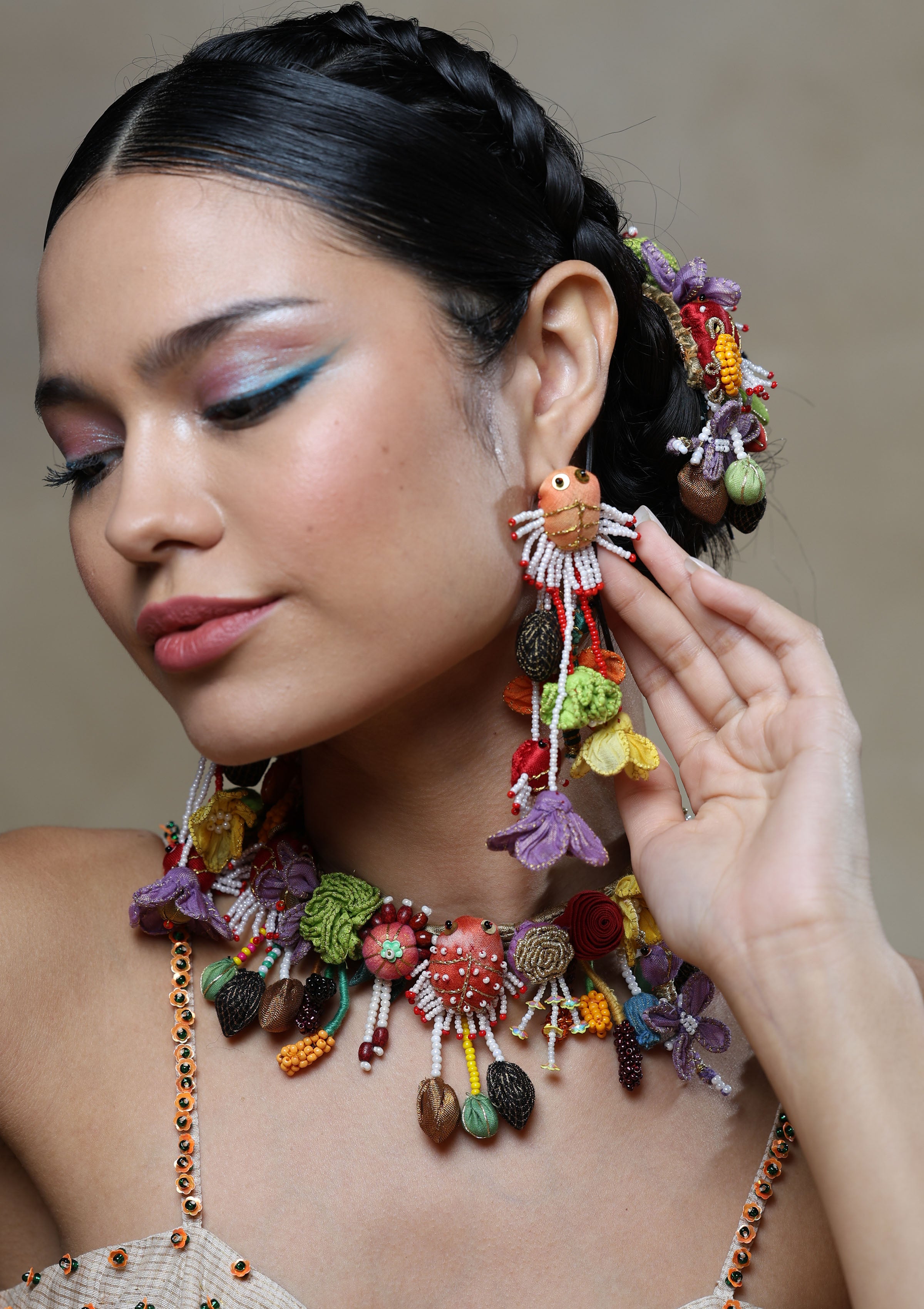 Thirakti Necklace