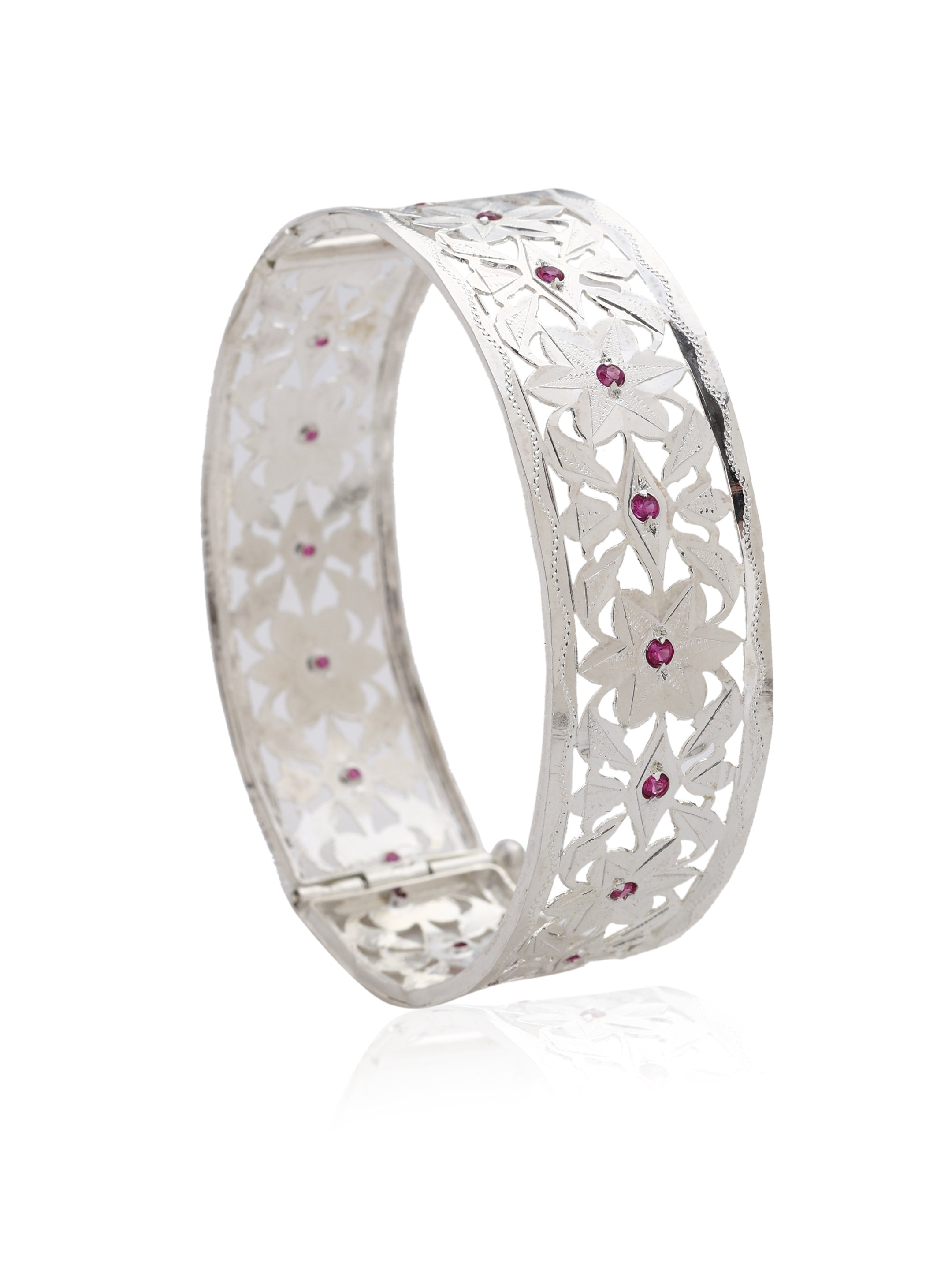 Kanika Handmade Silver Bangle
