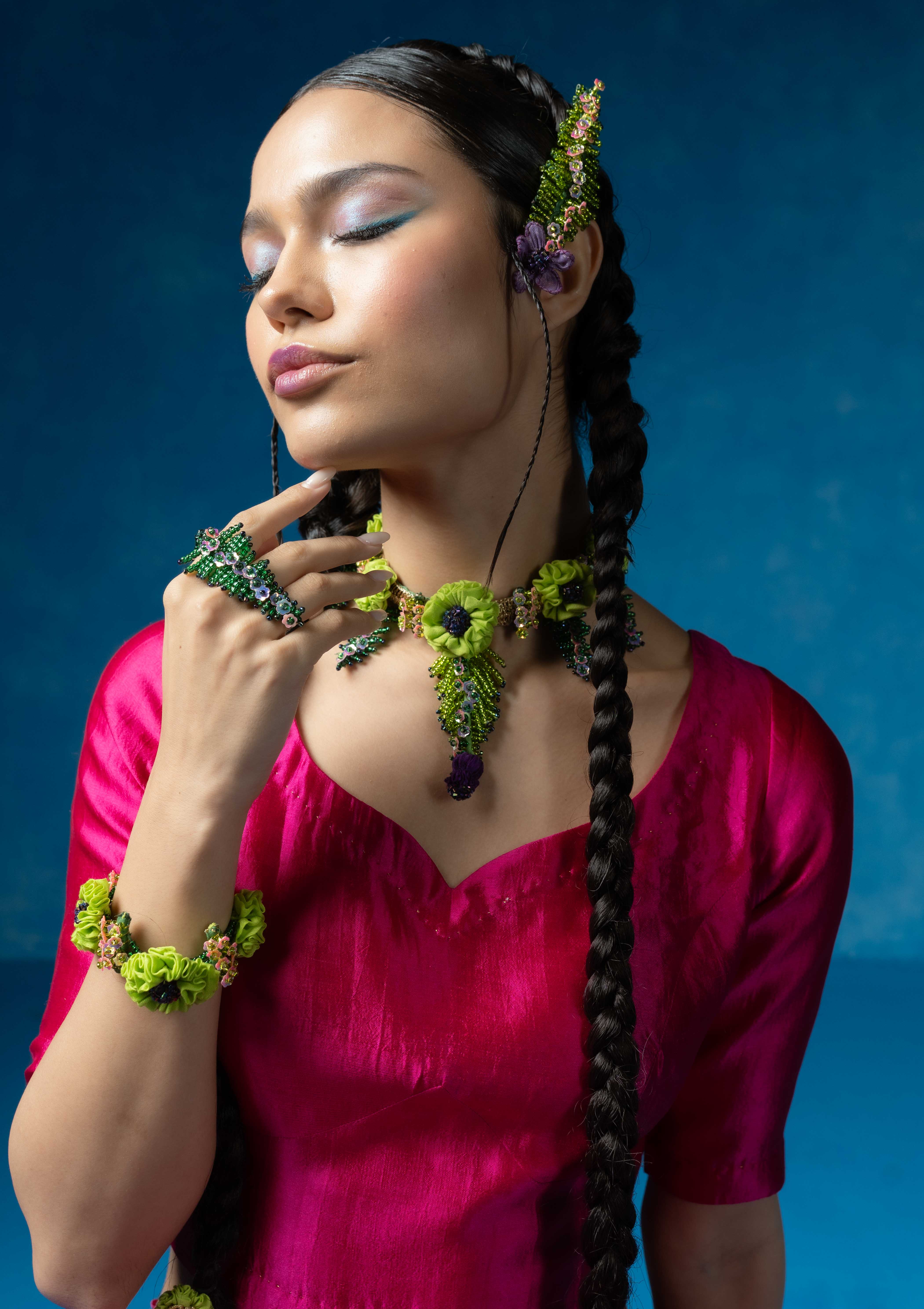 Suggha Floral Set