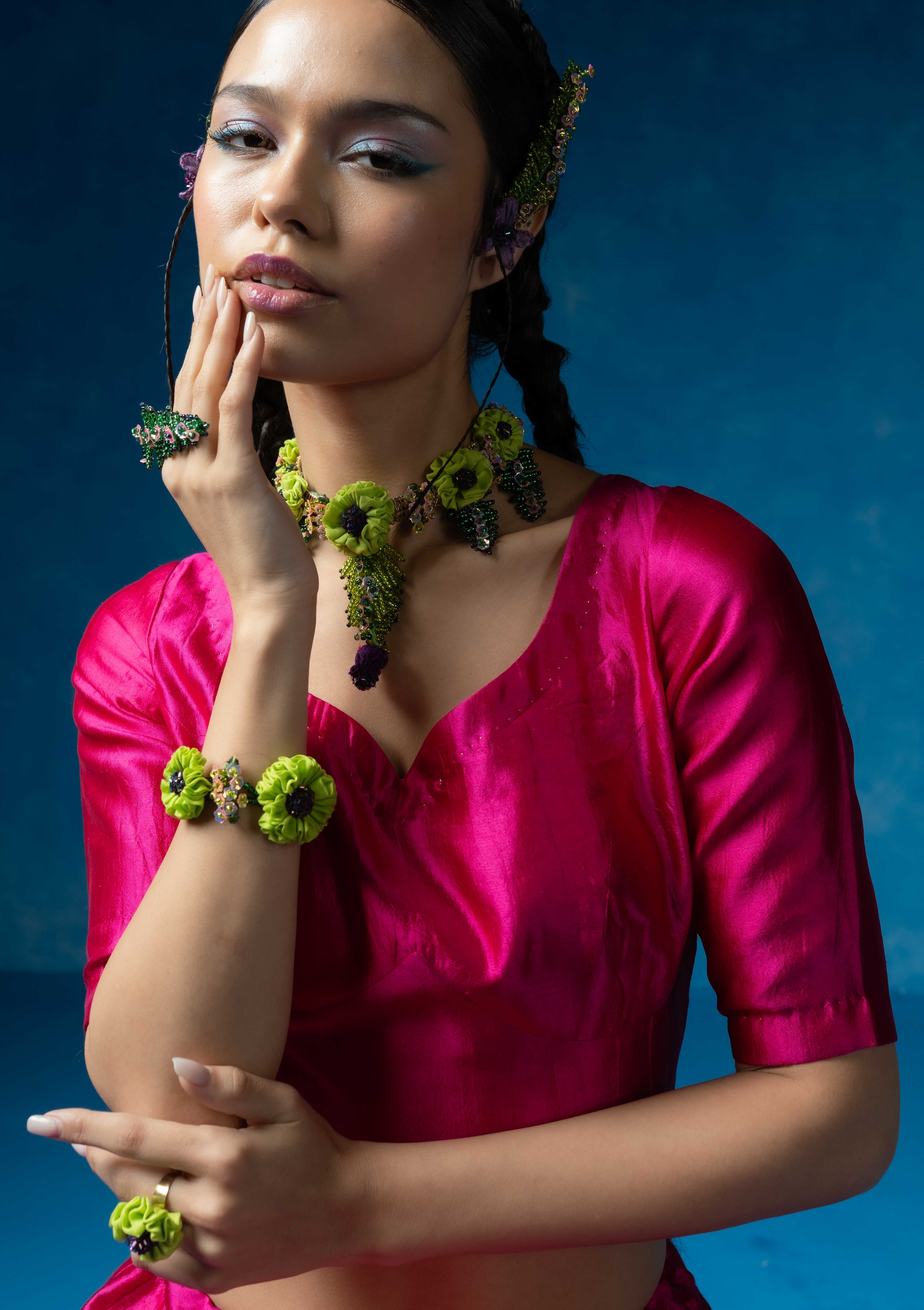 Suggha Floral Set