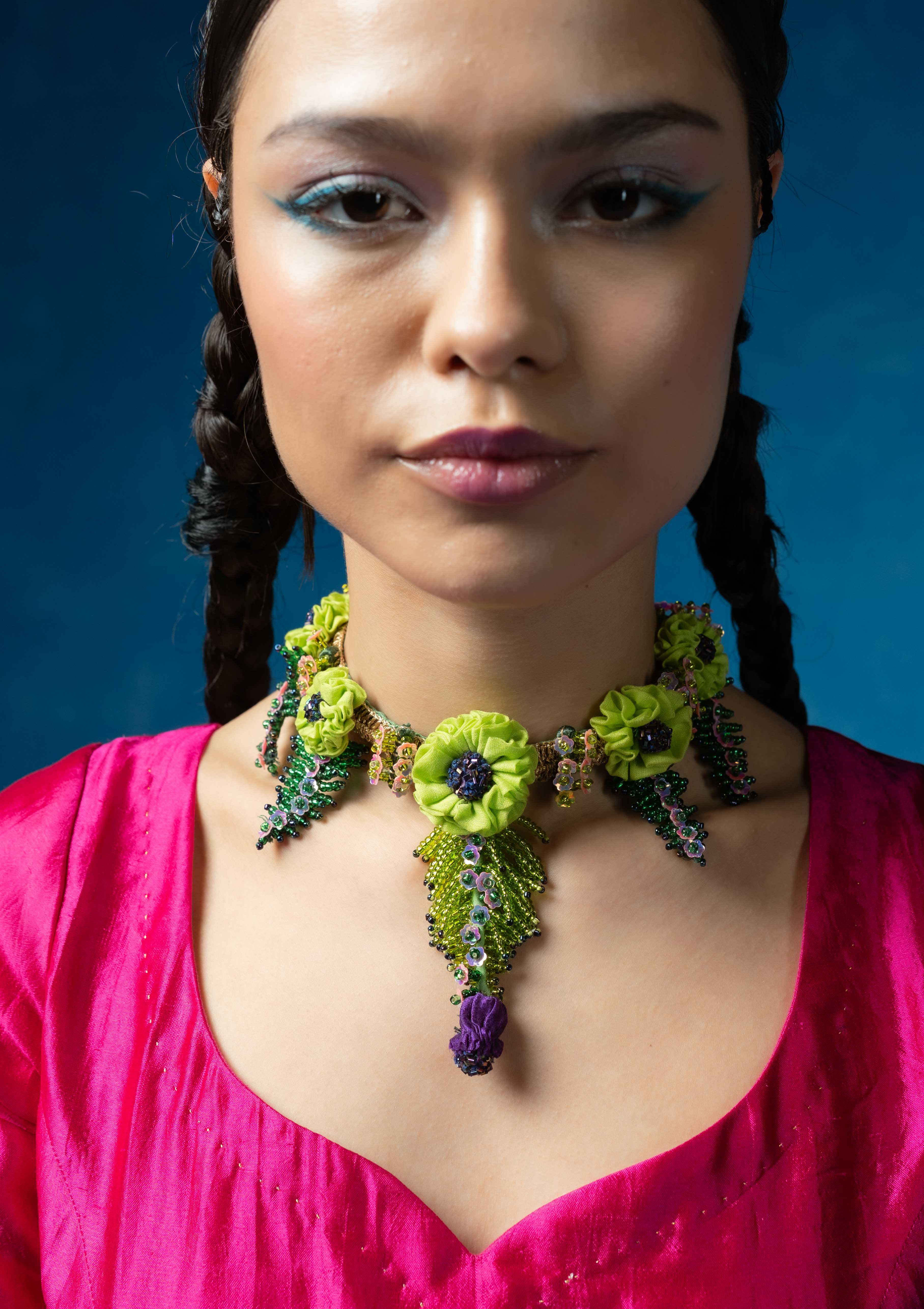 Suggha Floral Necklace