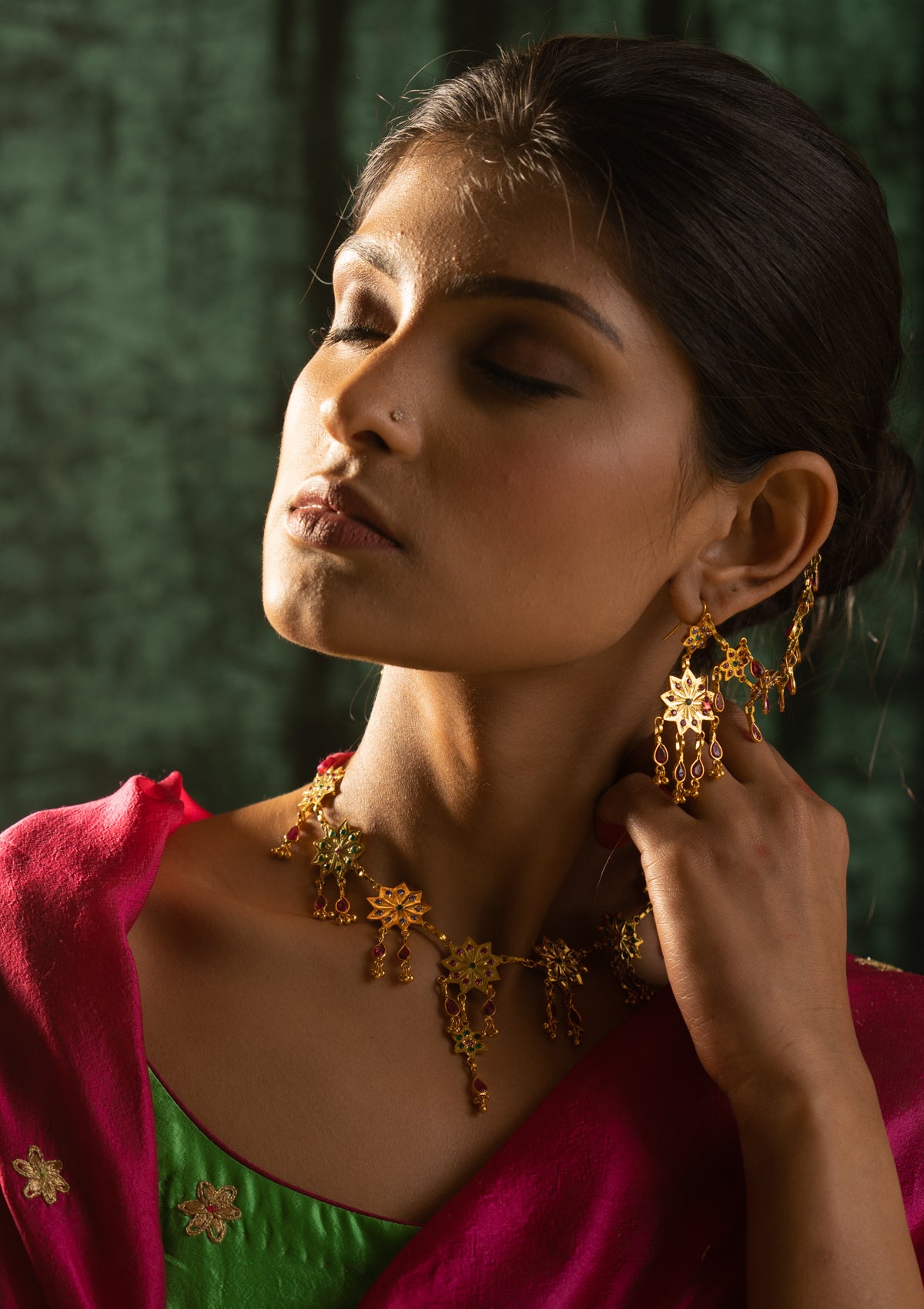 Anar Gold Tone Silver Necklace
