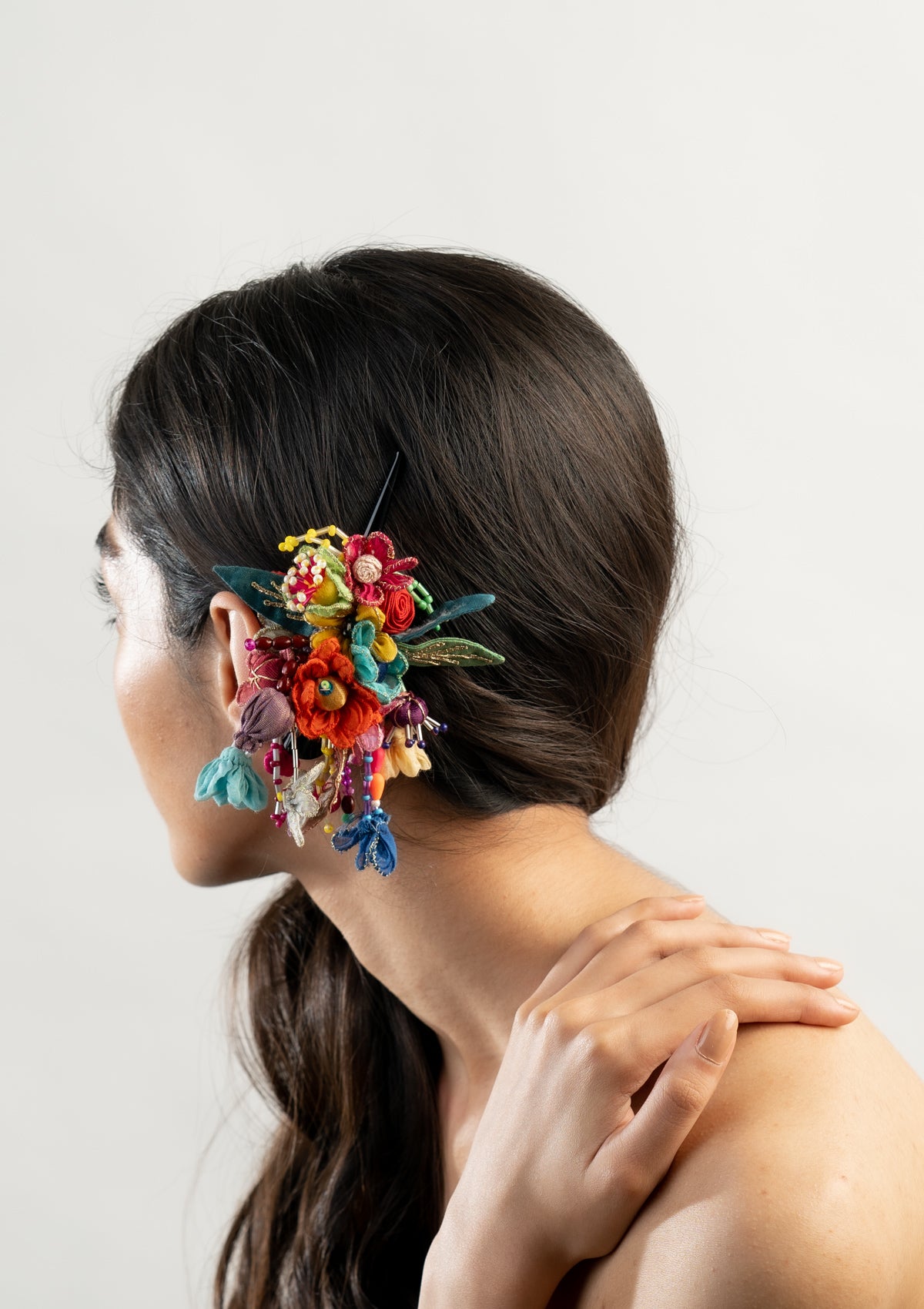Bodil Floral Bead Claw Clip