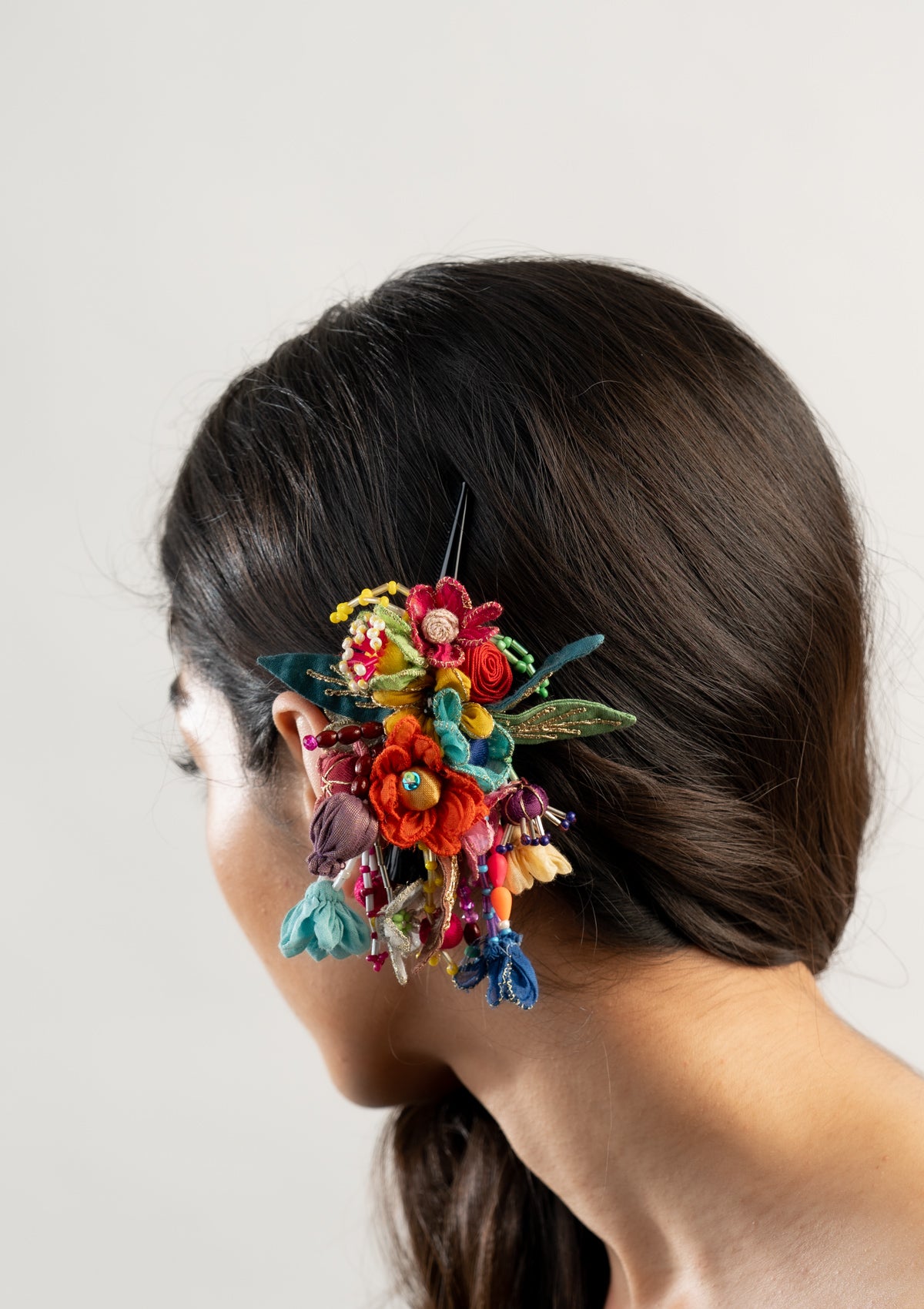 Bodil Floral Bead Claw Clip