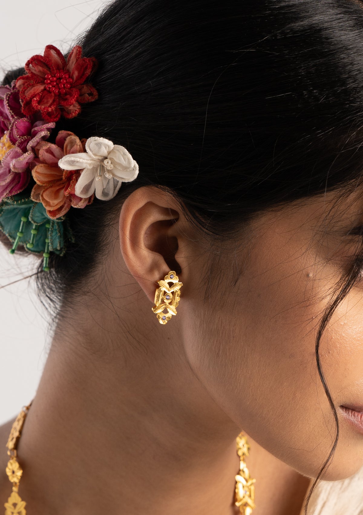 Chuni Gold Tone Silver Earrings