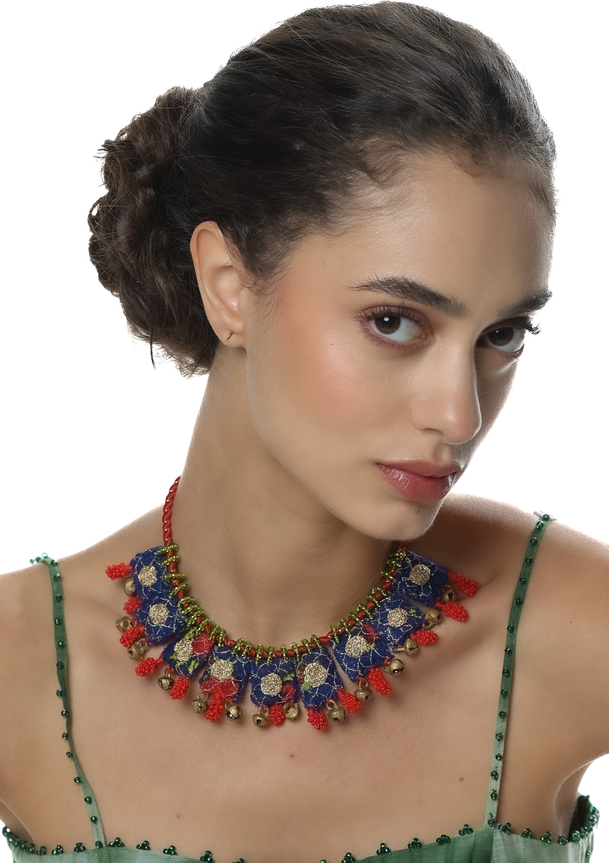 Jhankriti Floral Necklace