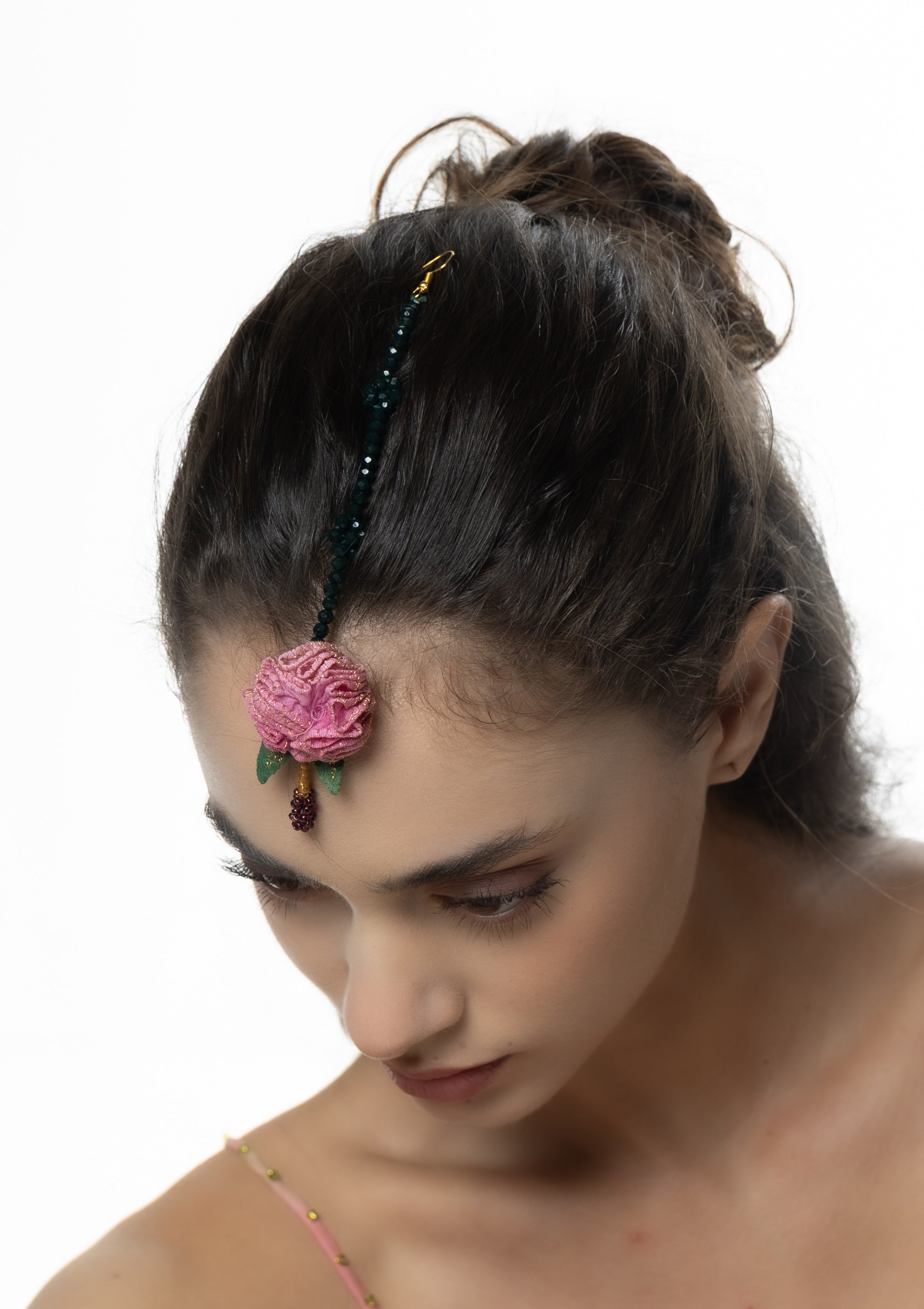 Vasumati Floral Mangtikka