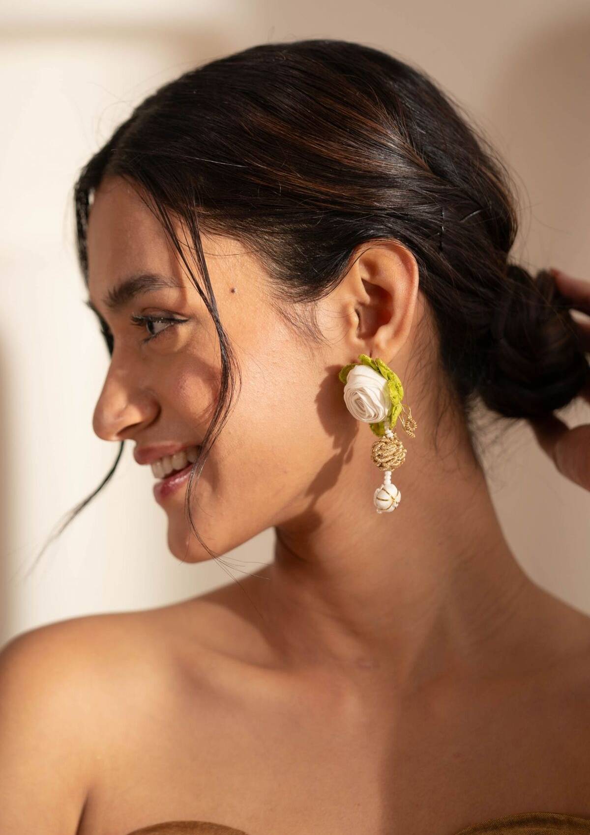 Deeya Floral Earrings