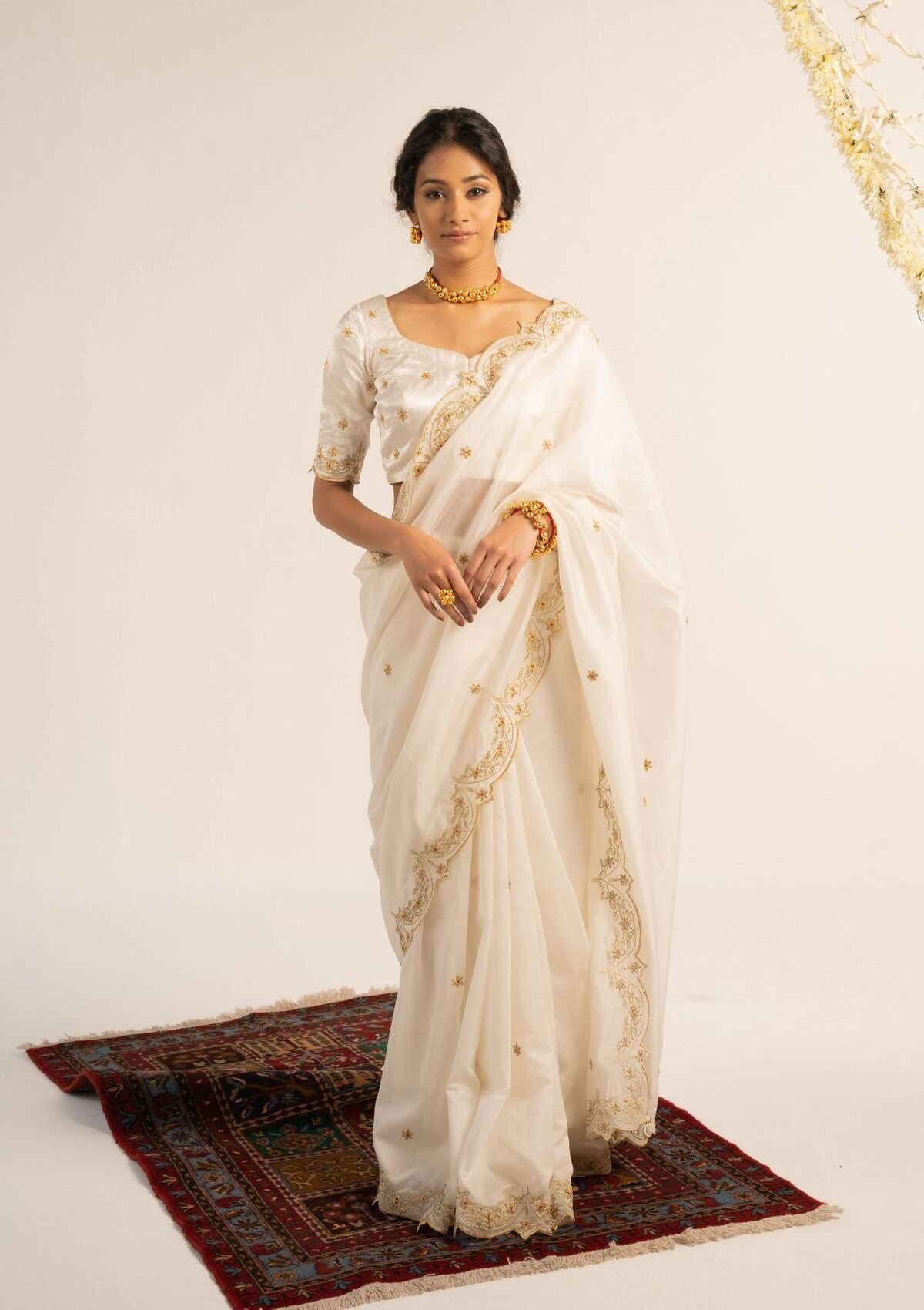 Doodhi Ivory saree