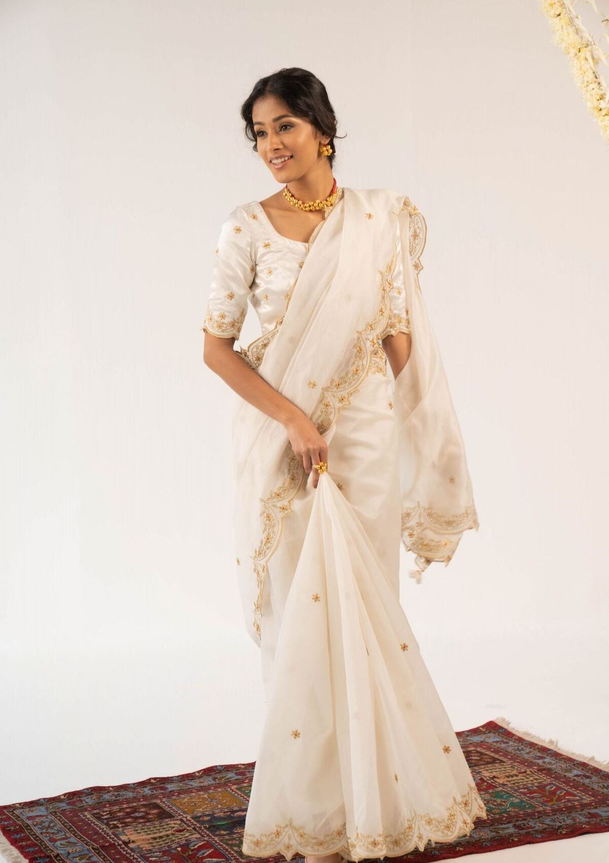 Doodhi Ivory saree