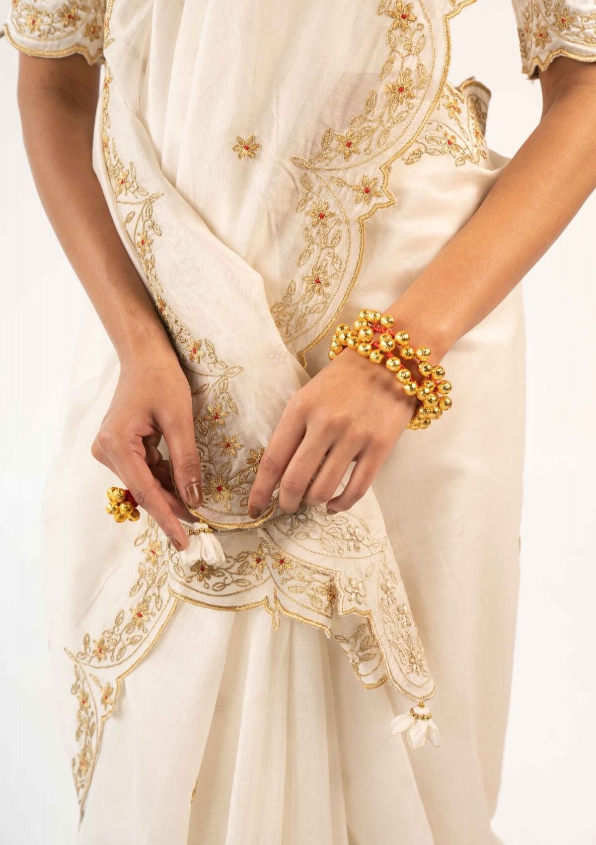 Doodhi Ivory saree