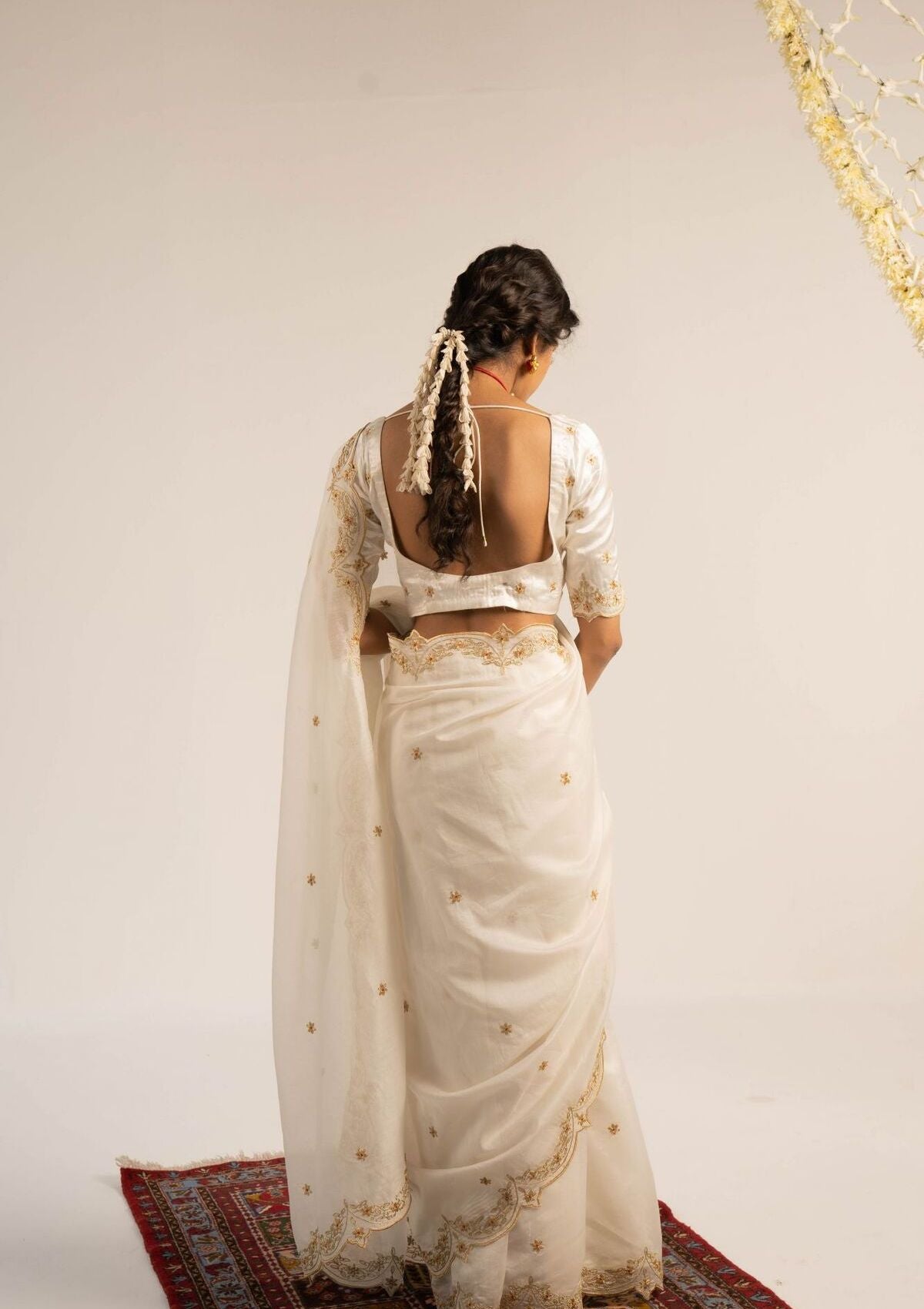 Doodhi Ivory saree