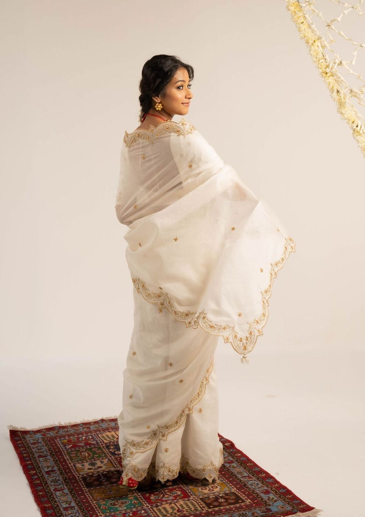 Doodhi Ivory saree