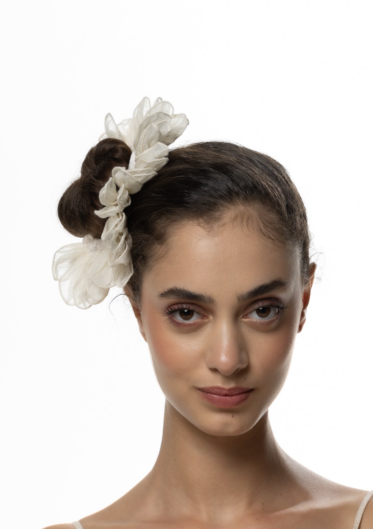 Varsha Lily Scrunchie Rubber Band