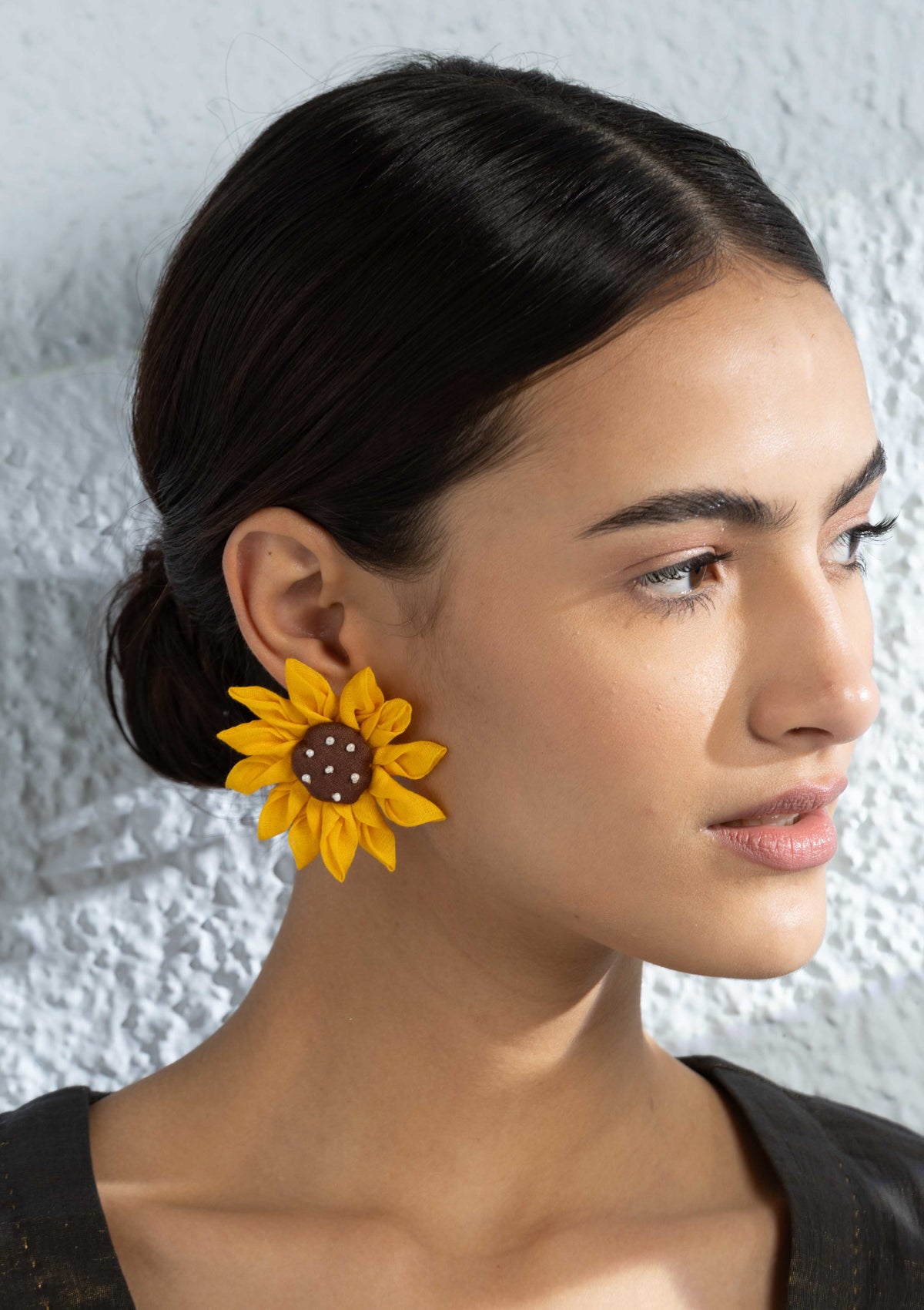 Mukhi Floral Earrings