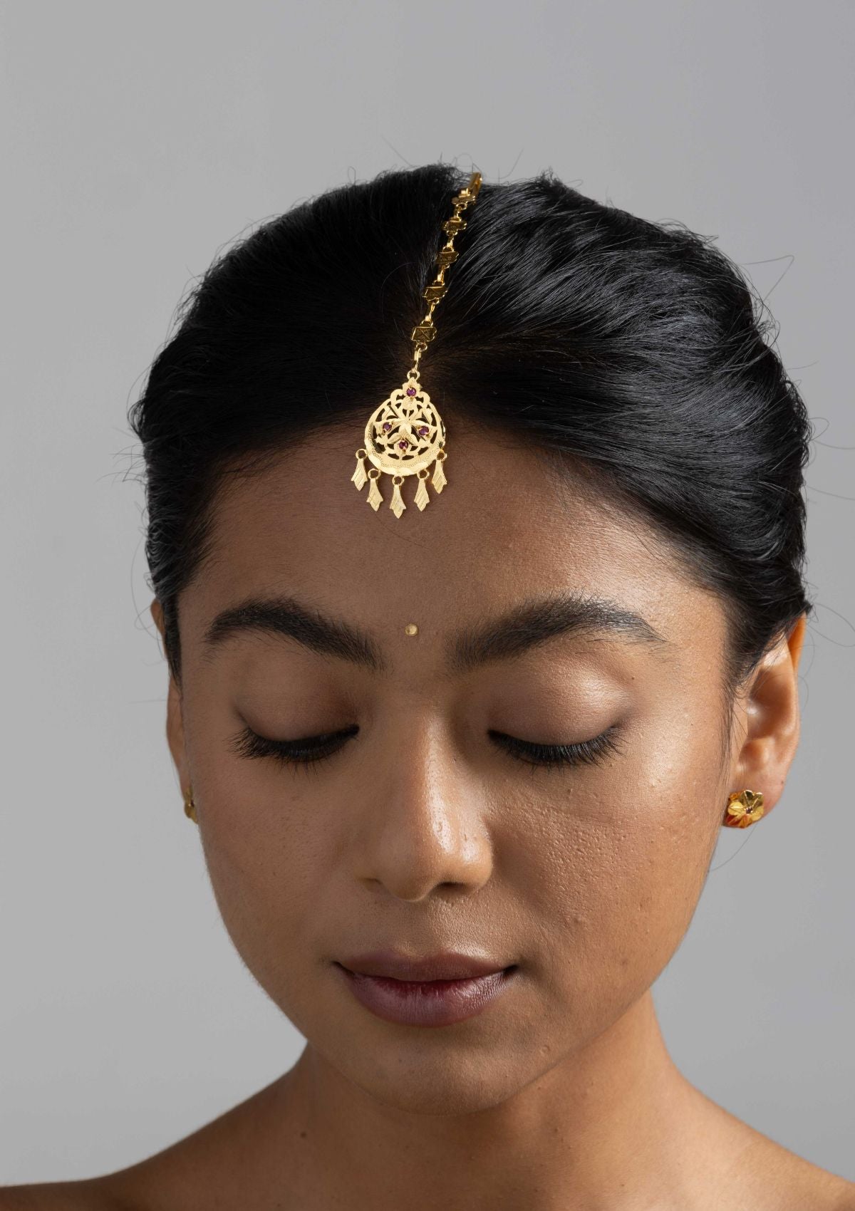 Nagma Gold Tone Silver Mangtikka