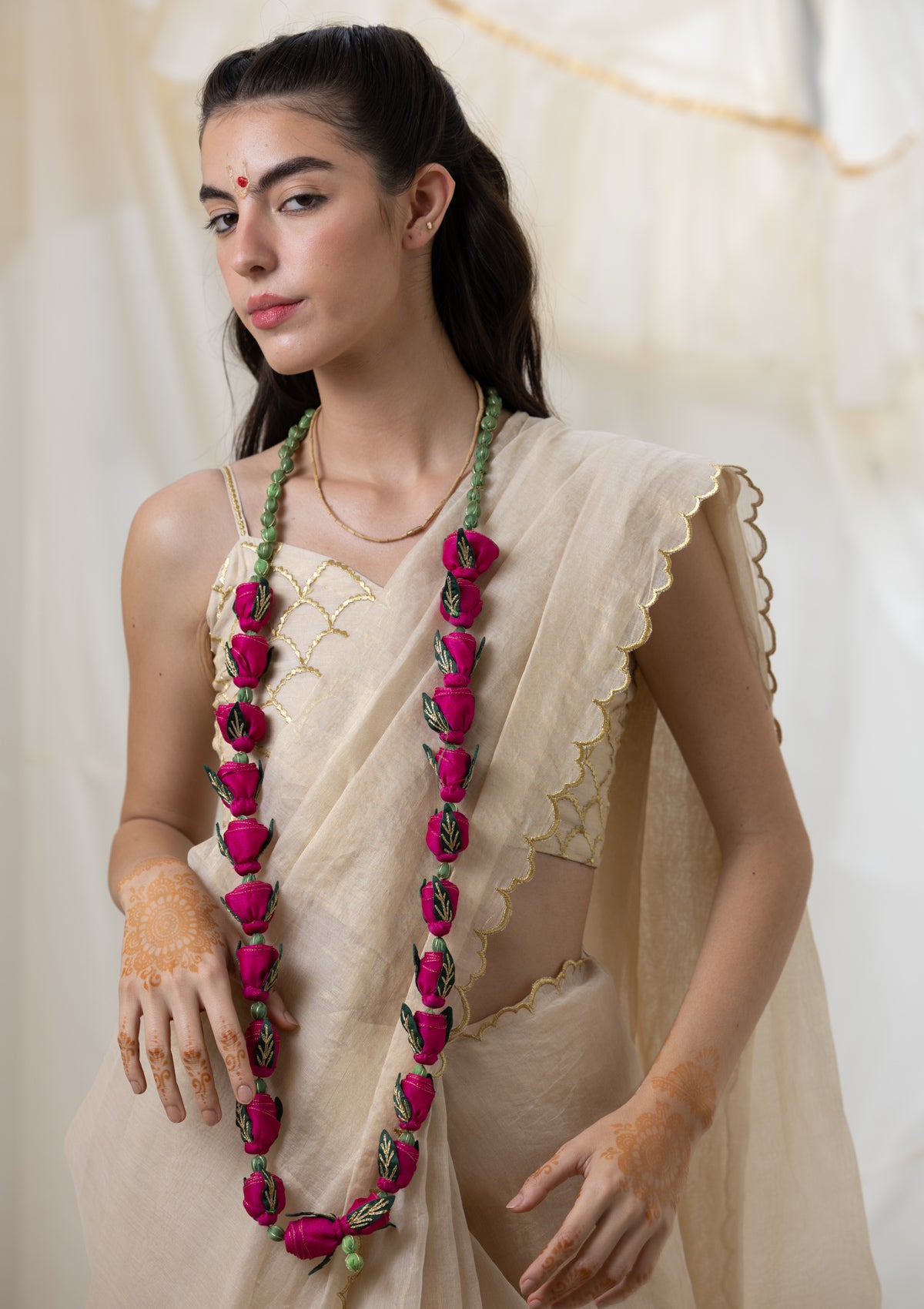 Sarvajja Floral Mala