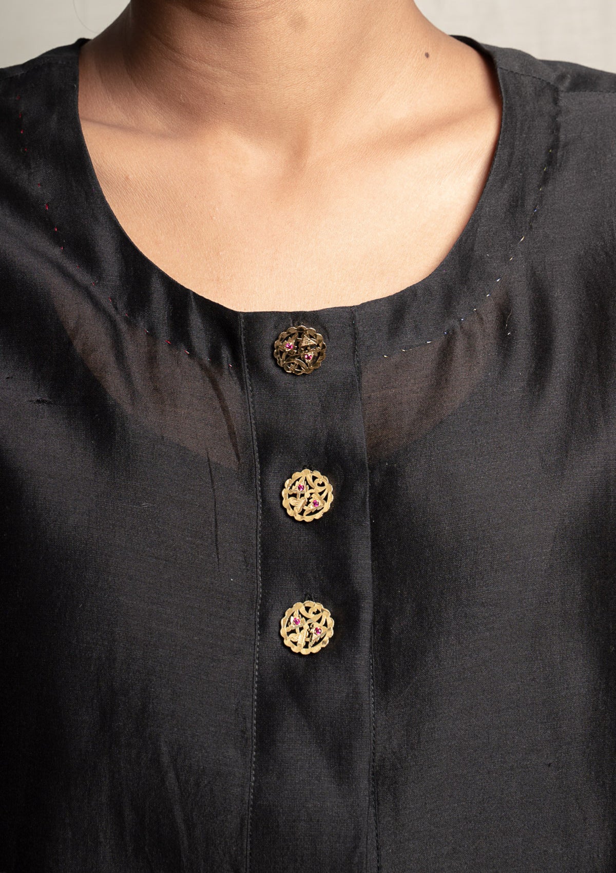 Haadiya Gold Tone Silver Buttons