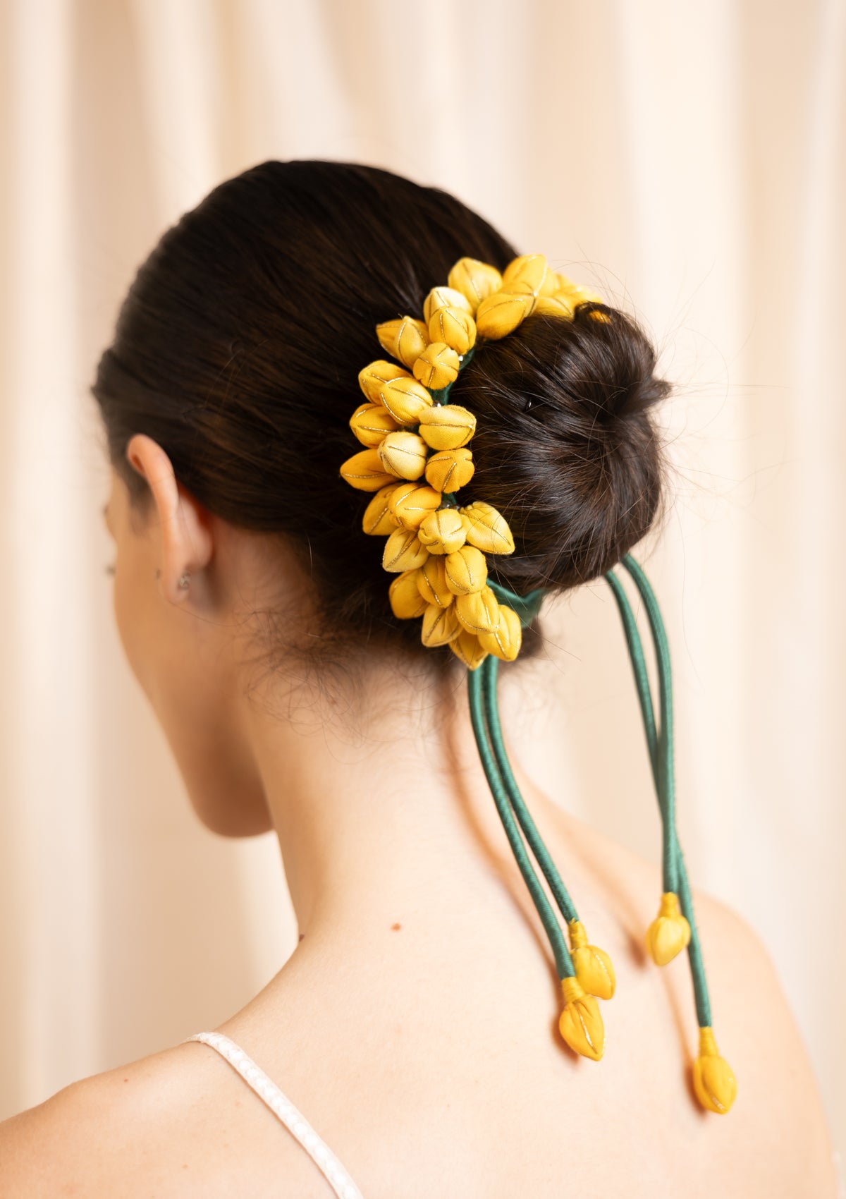 Shankhi Yellow Floral Gajra