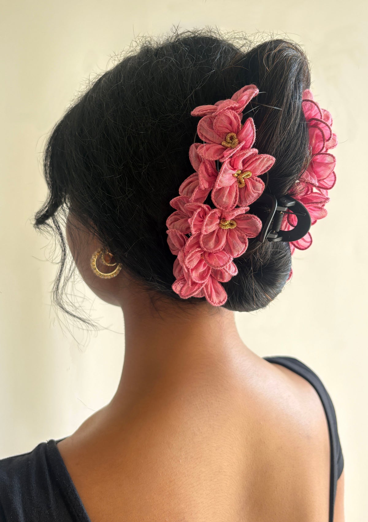 Nalini Floral Cluster