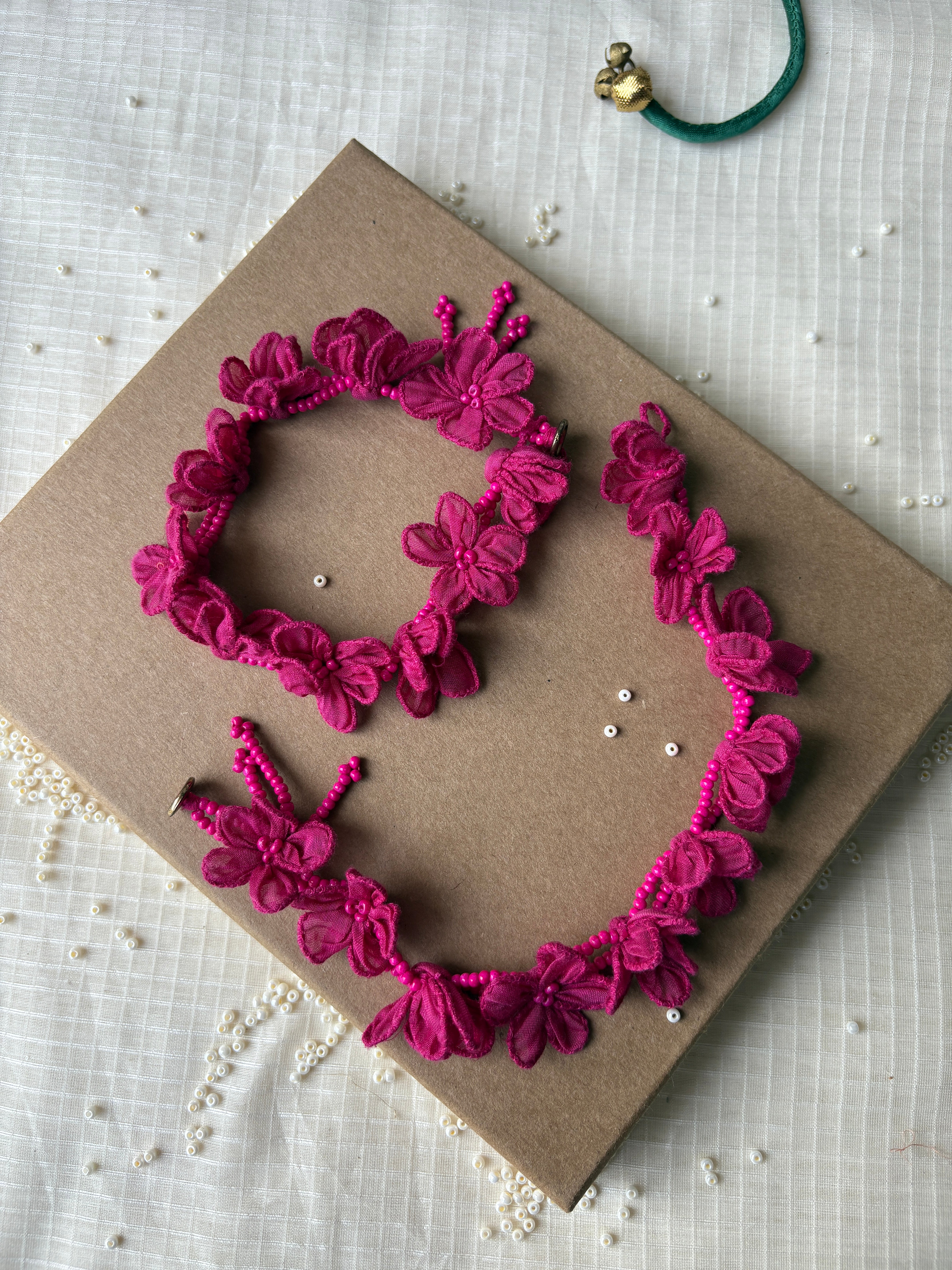 Rhodamine Floral Anklets