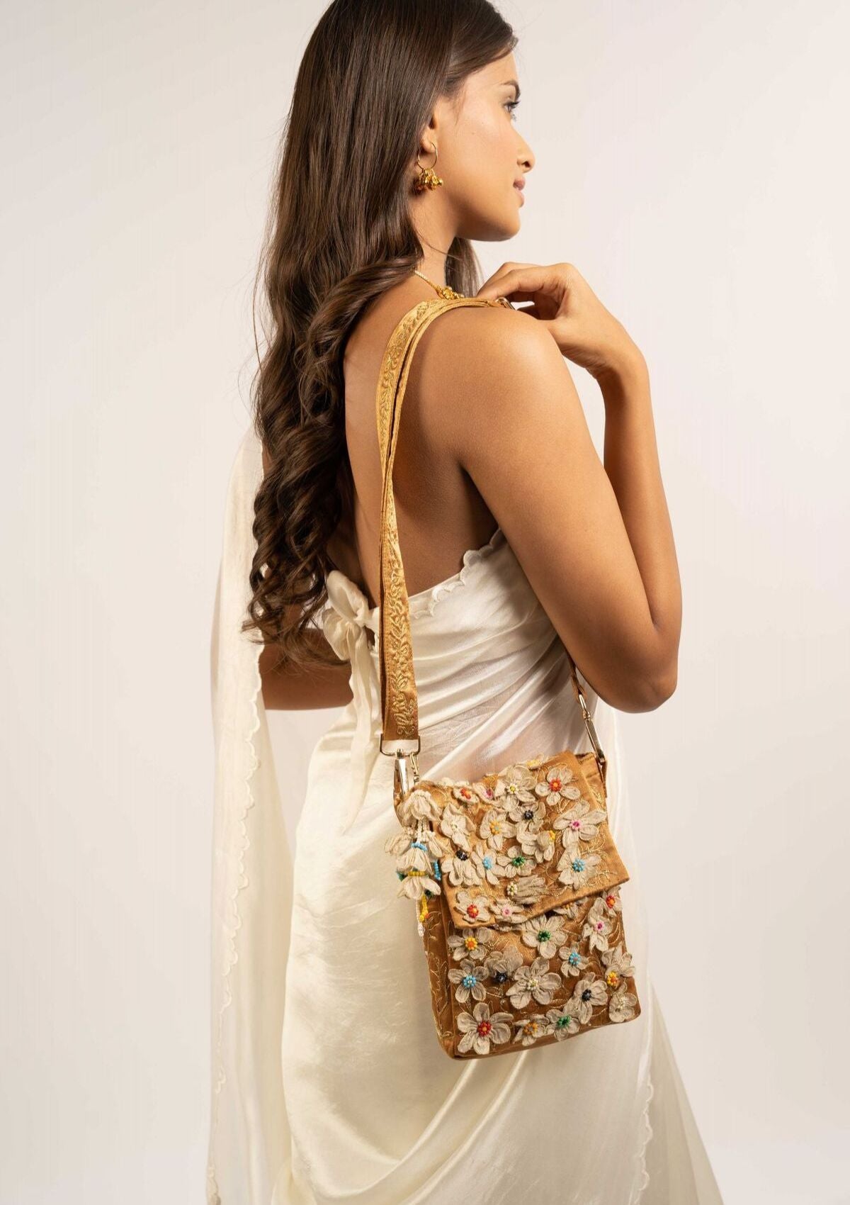Jashna Messenger Bag