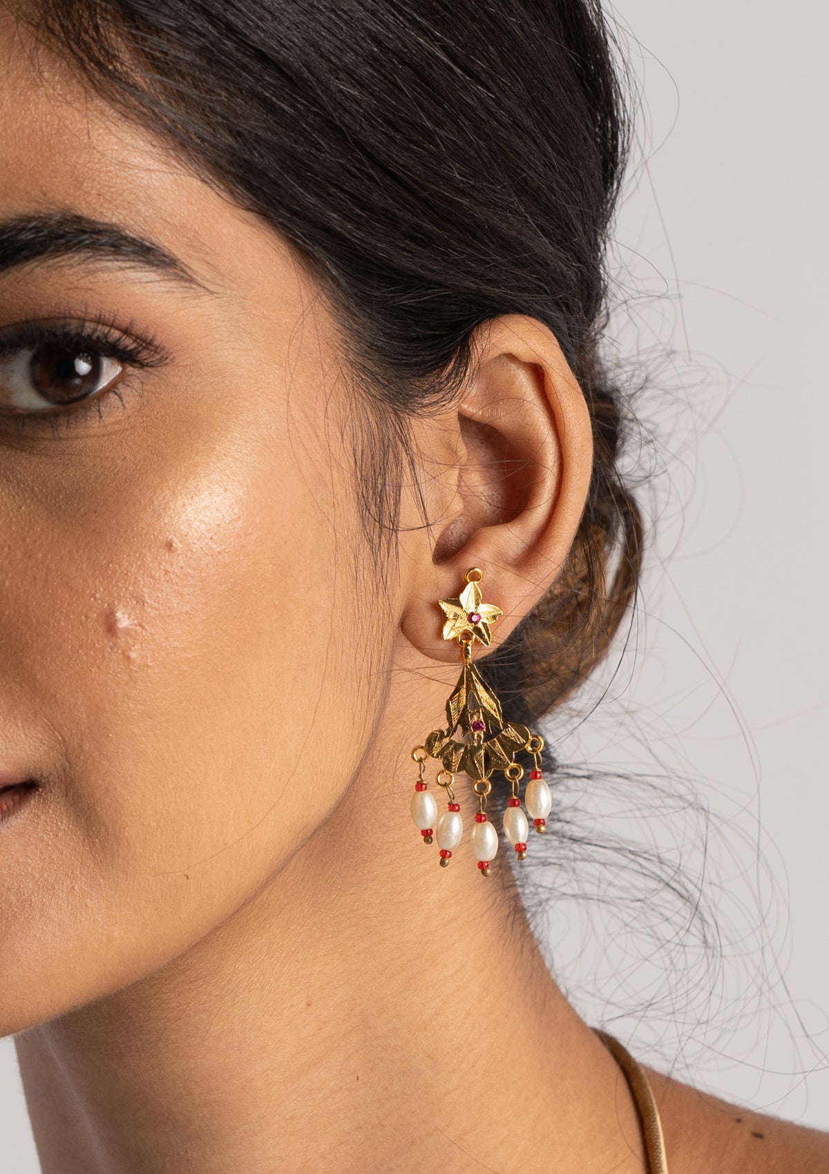Jheel Gold Tone Silver Earring