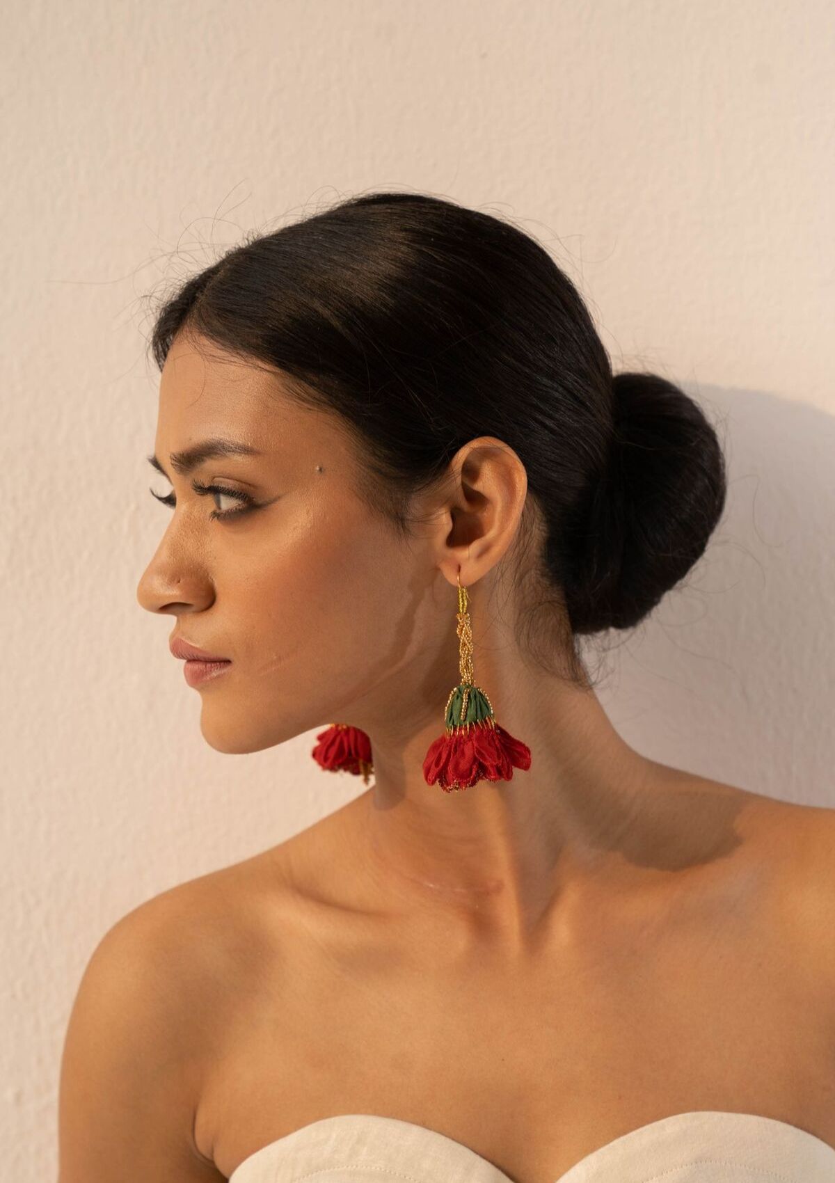 Kund Pushp Floral Earrings
