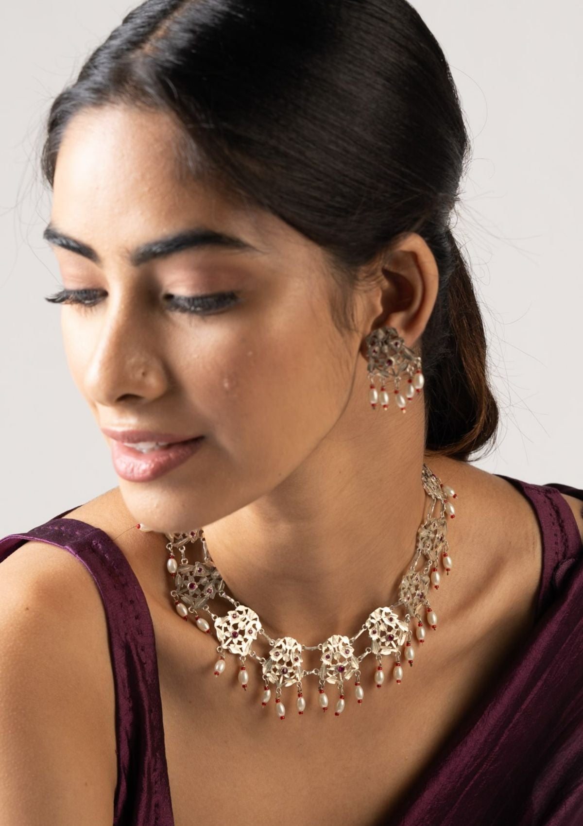 Gauri Silver Necklace & Earrings Set