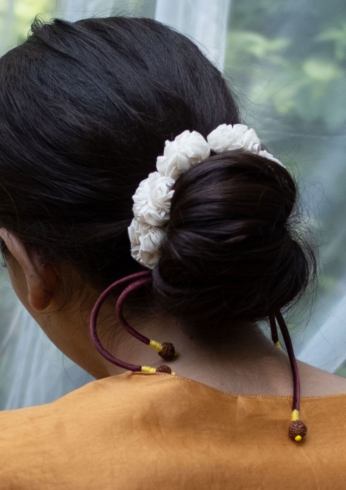 Magnolia White Textile Gajra