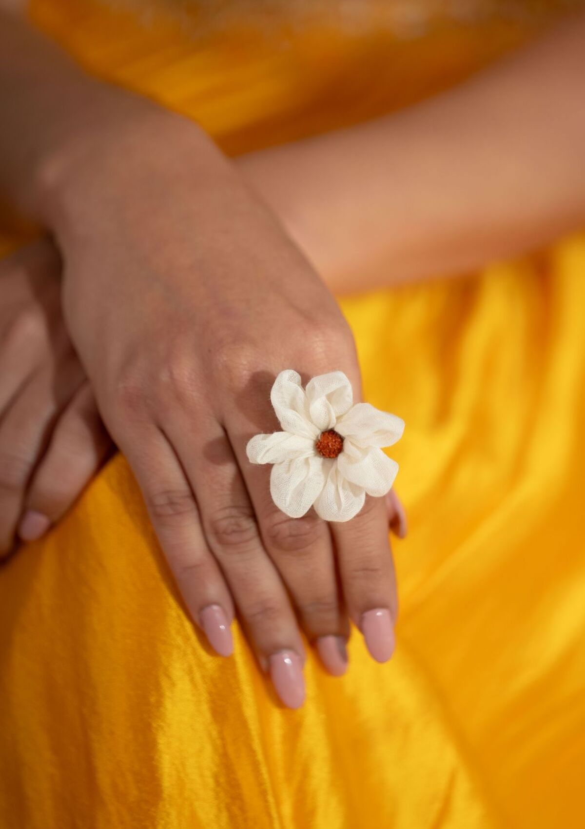 Malar Floral Ring