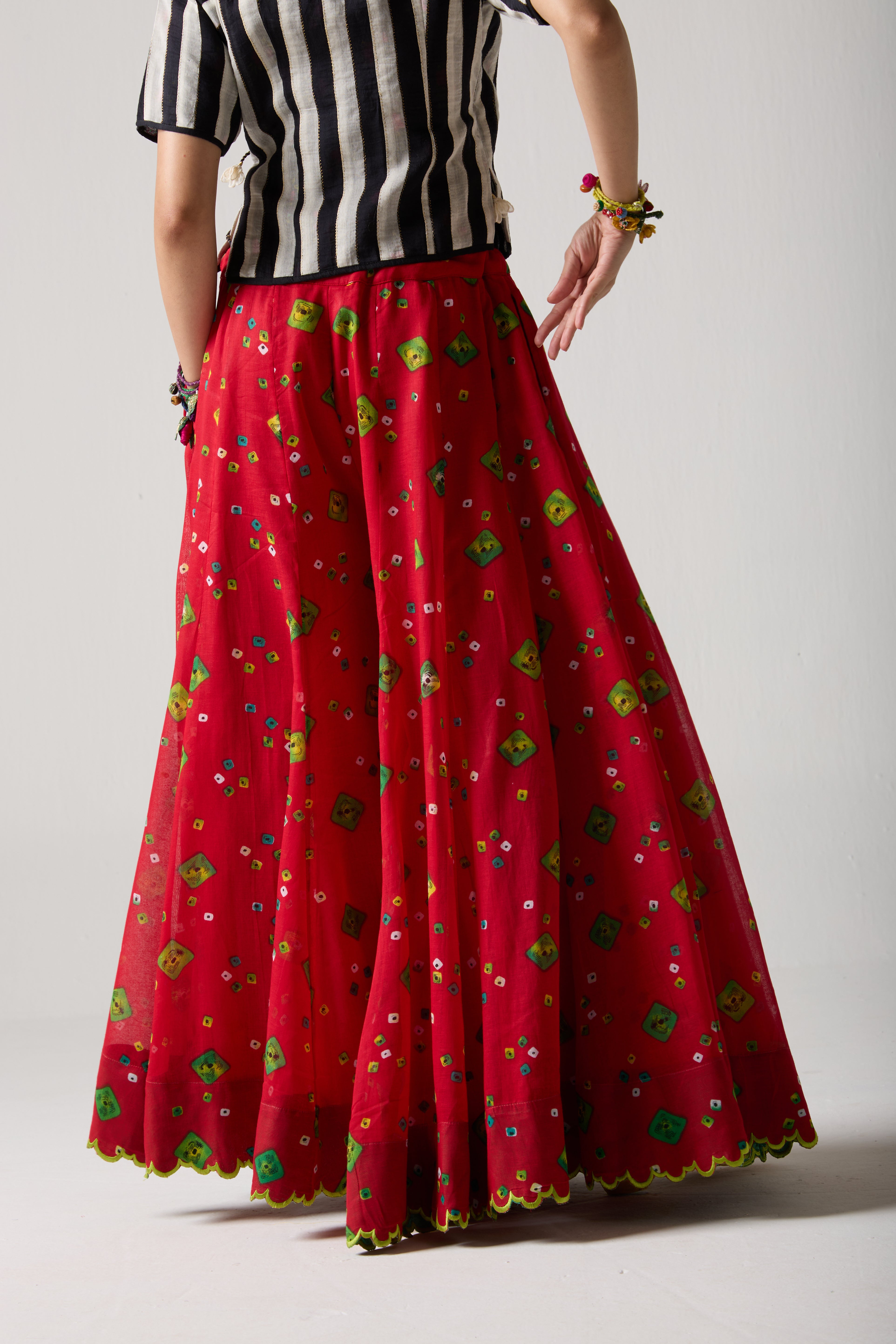 Fire Pop Divider Skirt