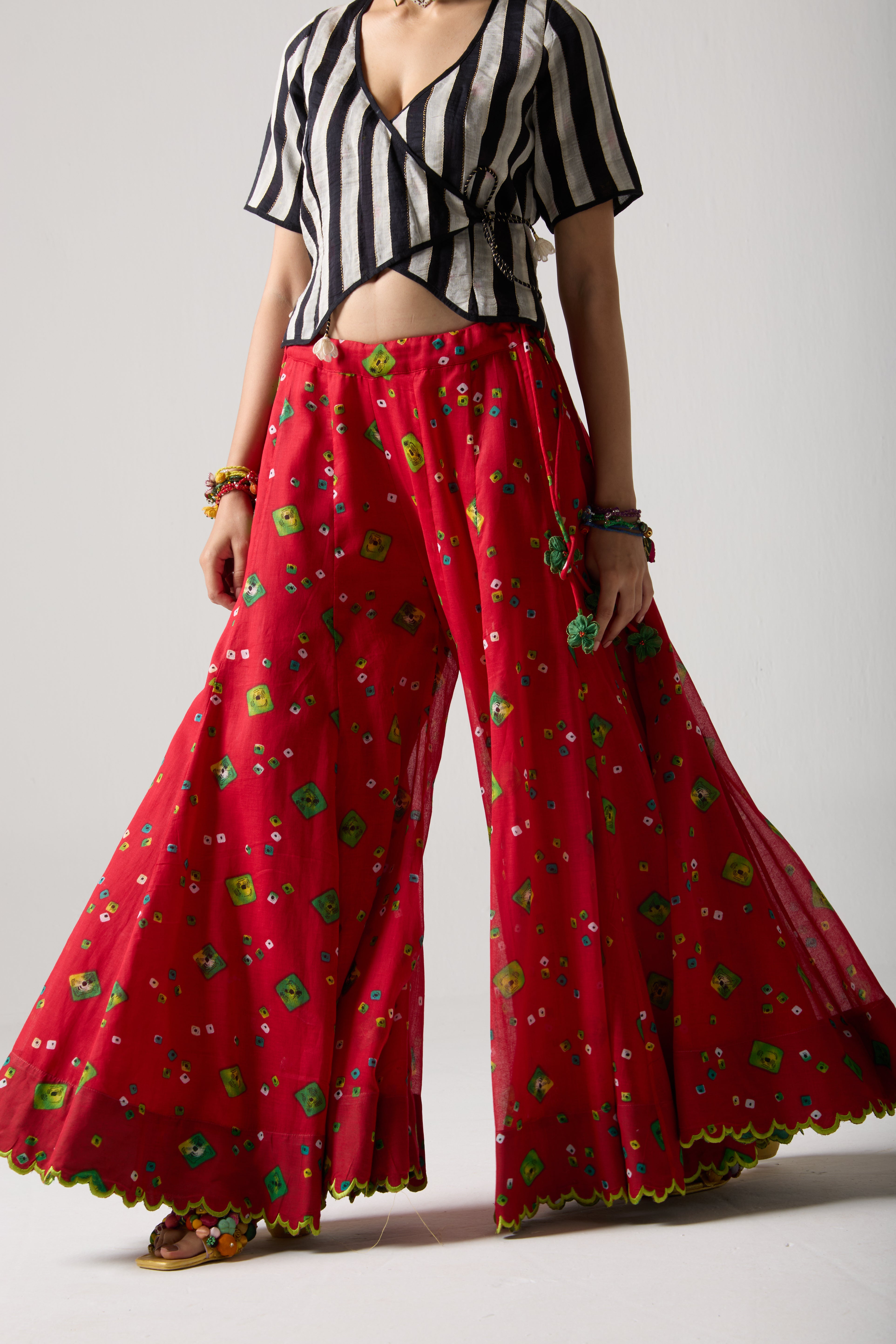 Fire Pop Divider Skirt
