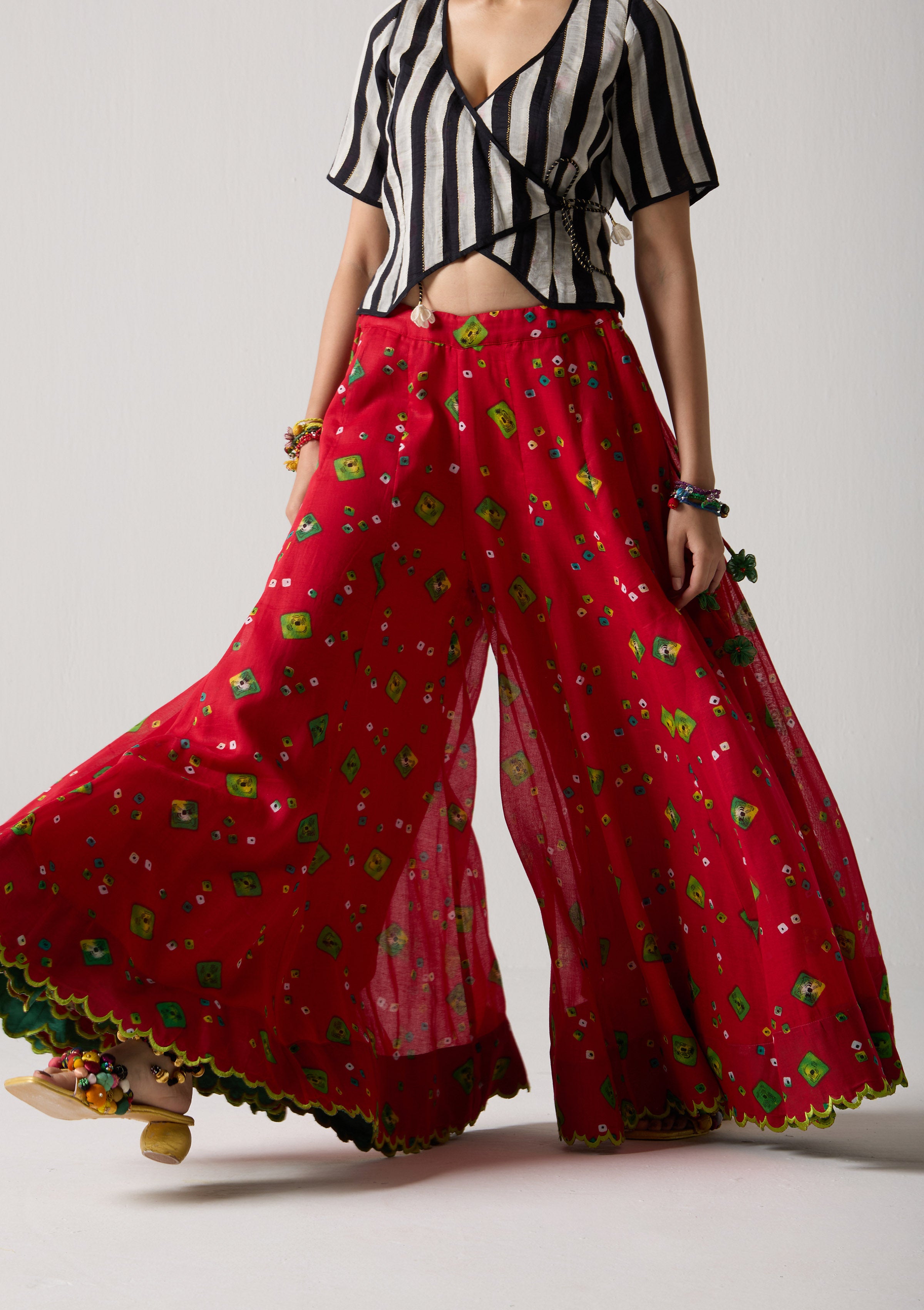 Fire Pop Divider Skirt