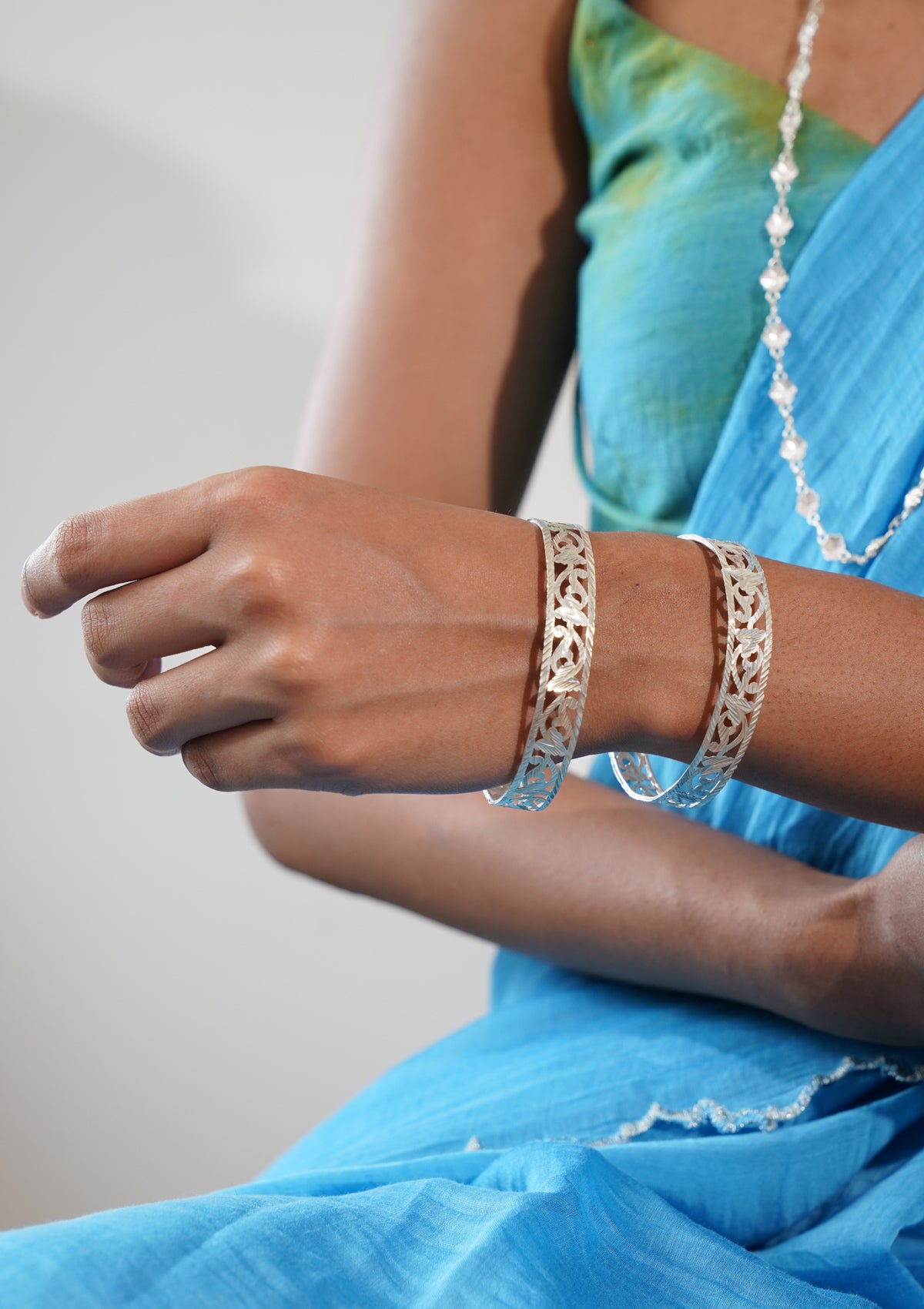 Parviti Handmade Silver Bangle- Set of 2