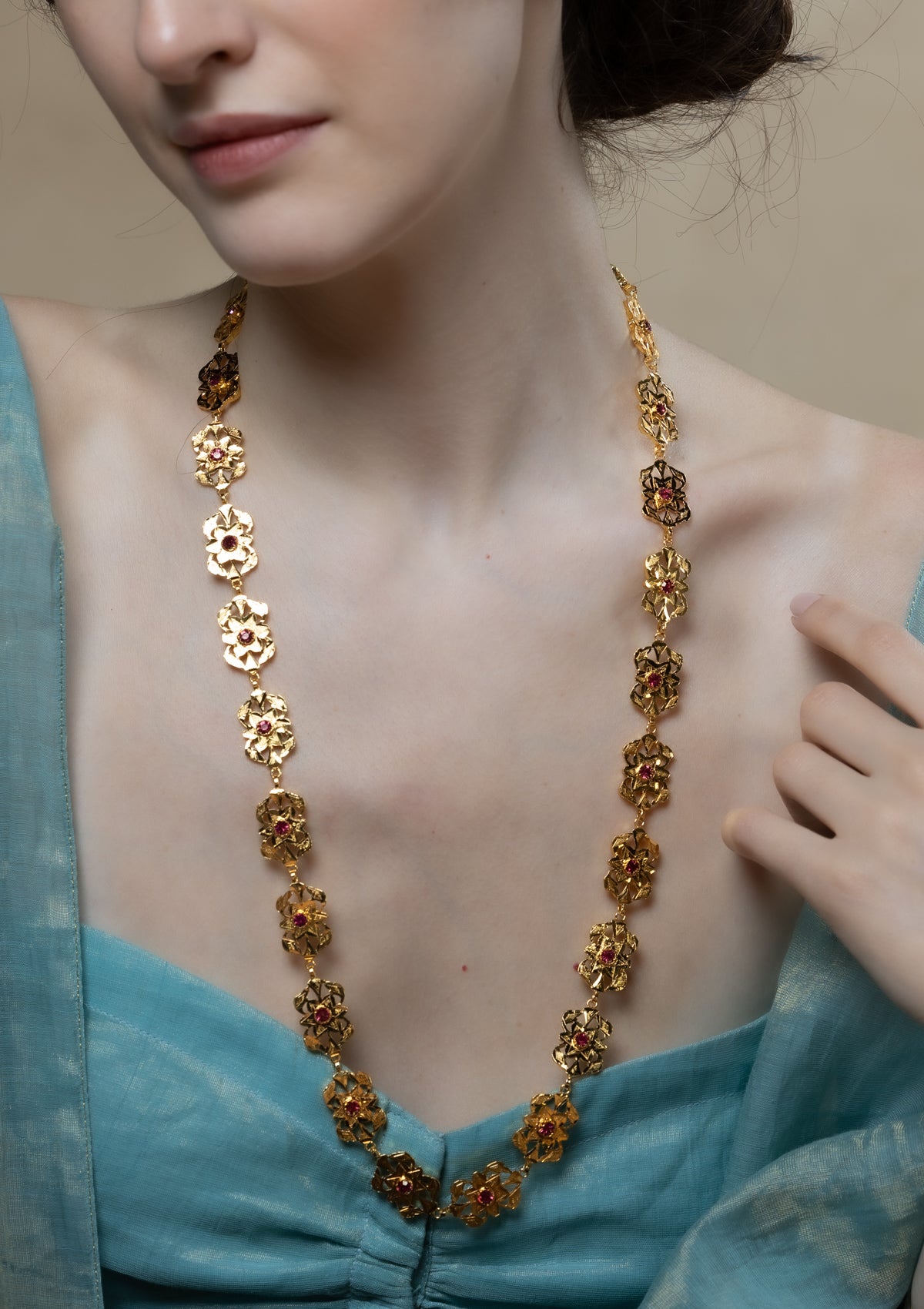 Sarika Gold Tone Silver Necklace