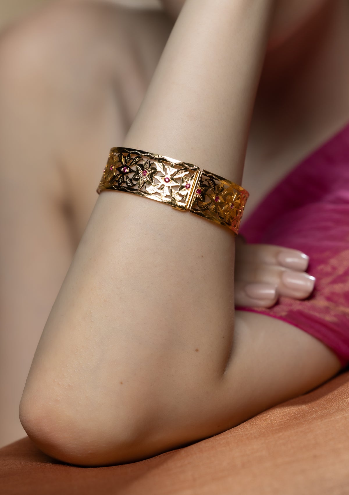 Kanika Gold Tone Silver Bangle