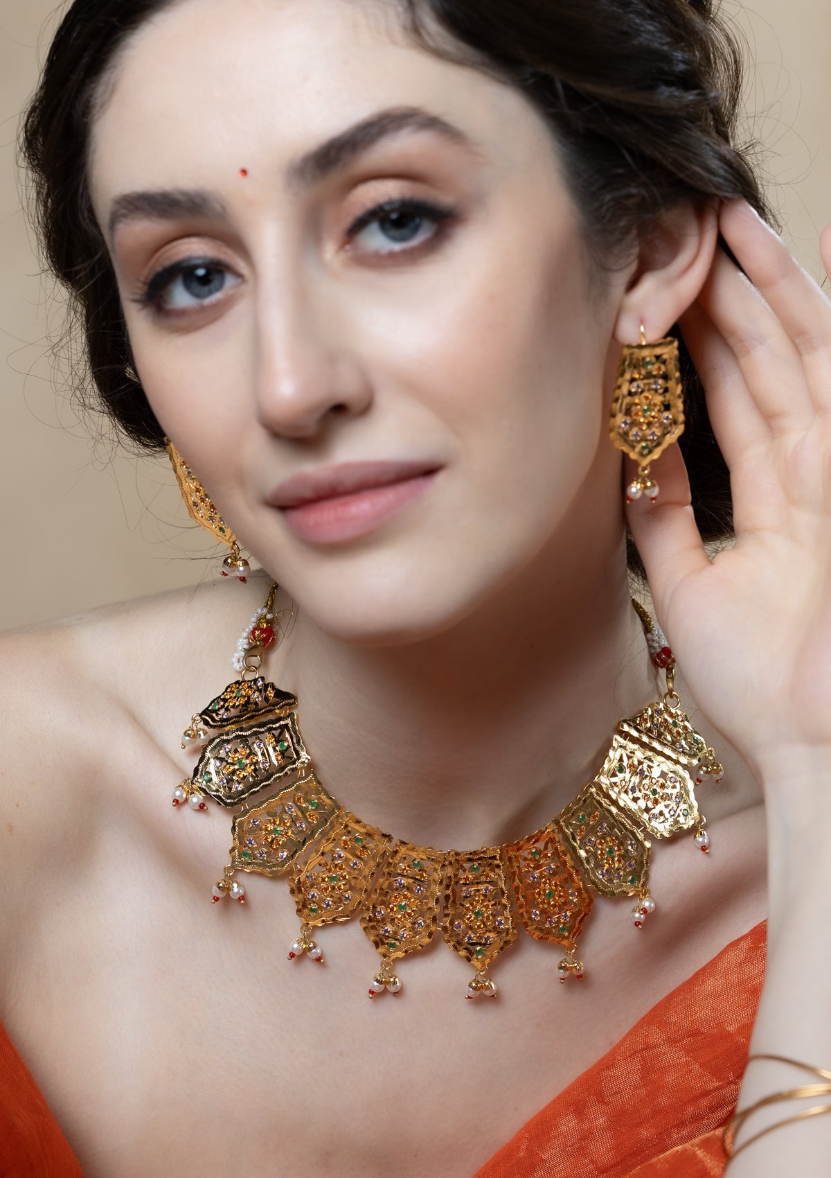 Mayuri Gold Tone Silver Necklace & Earrings