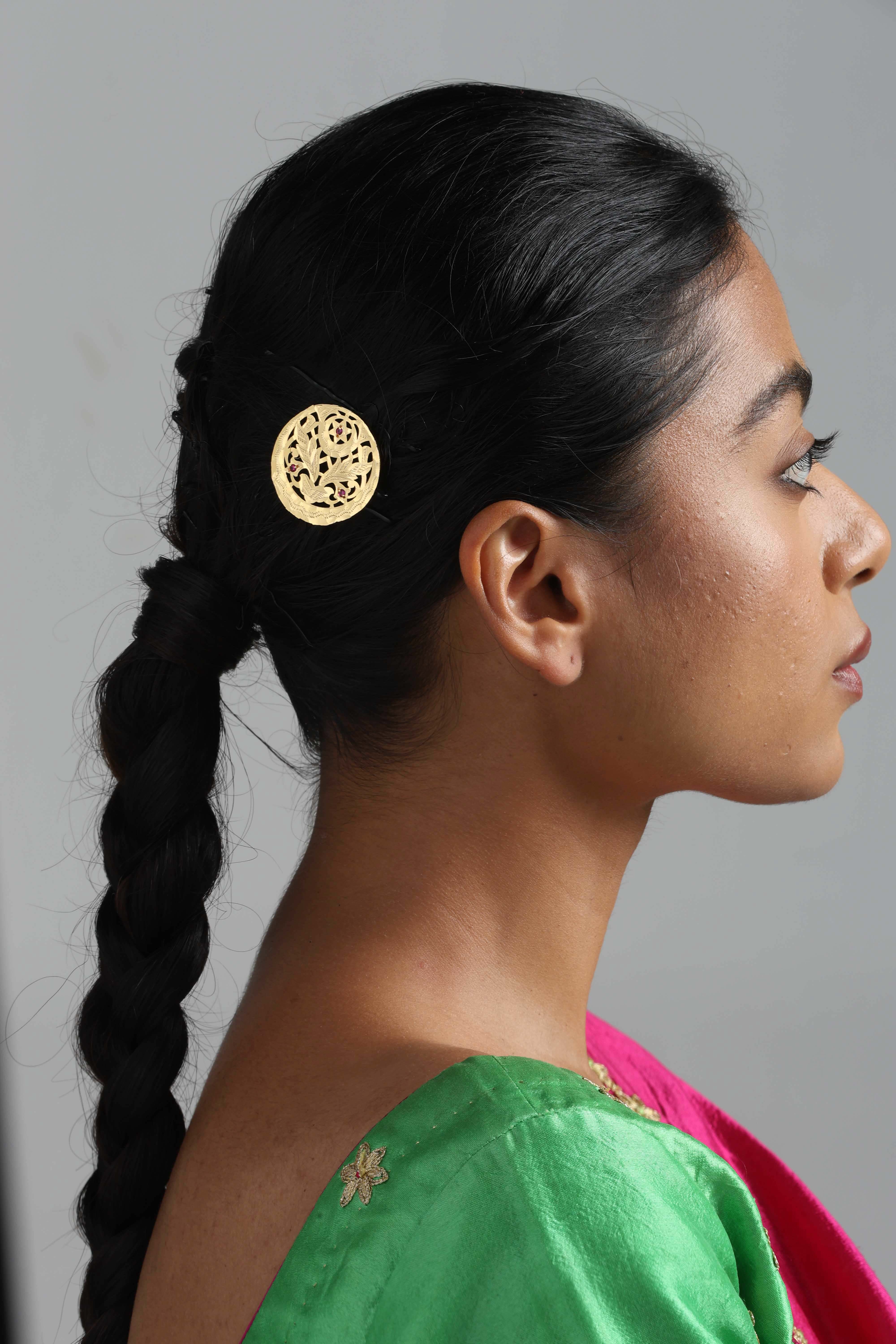 Amrapali Handmade Gold Tone Silver Hairpin