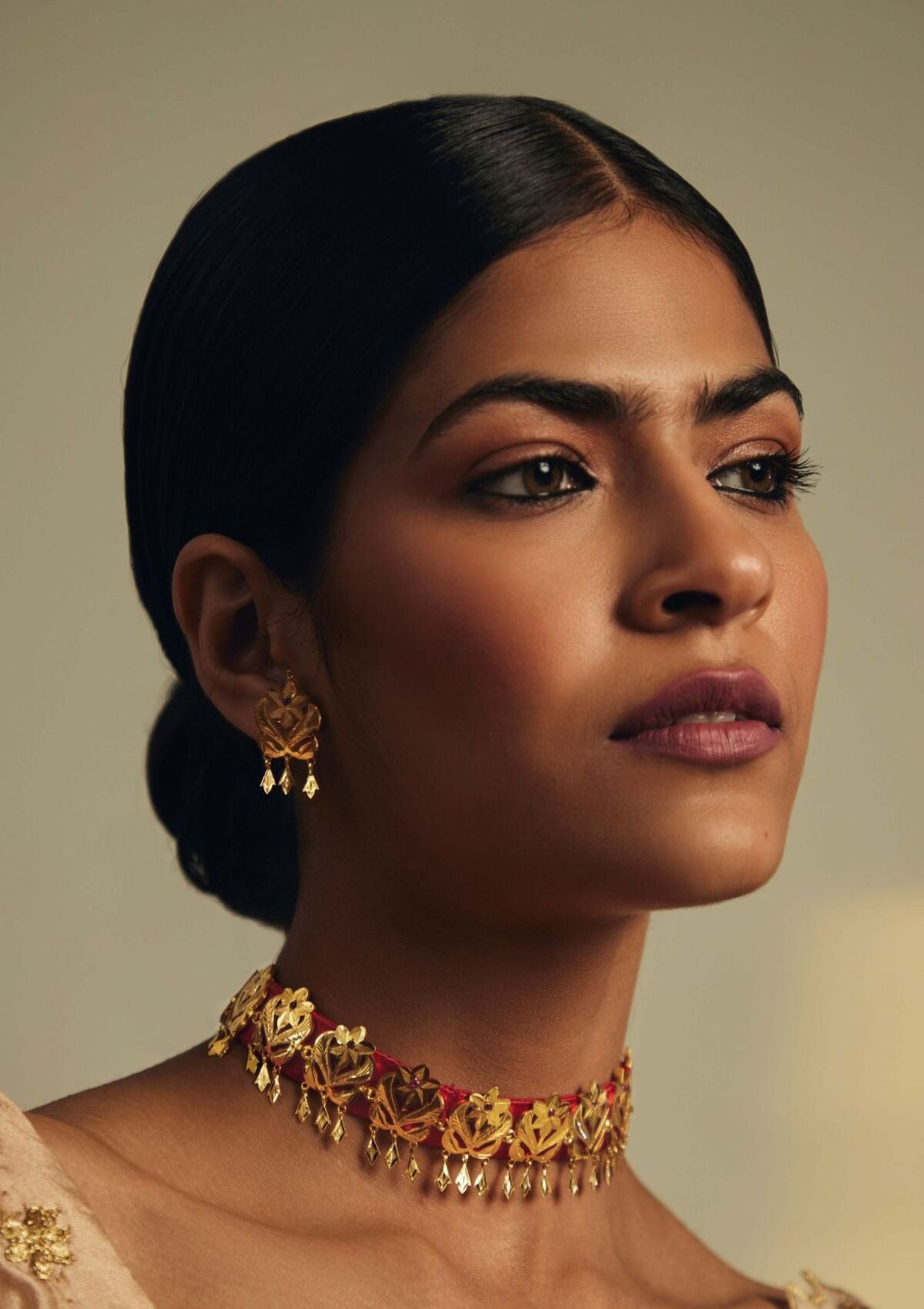 Gulband Gold Necklace