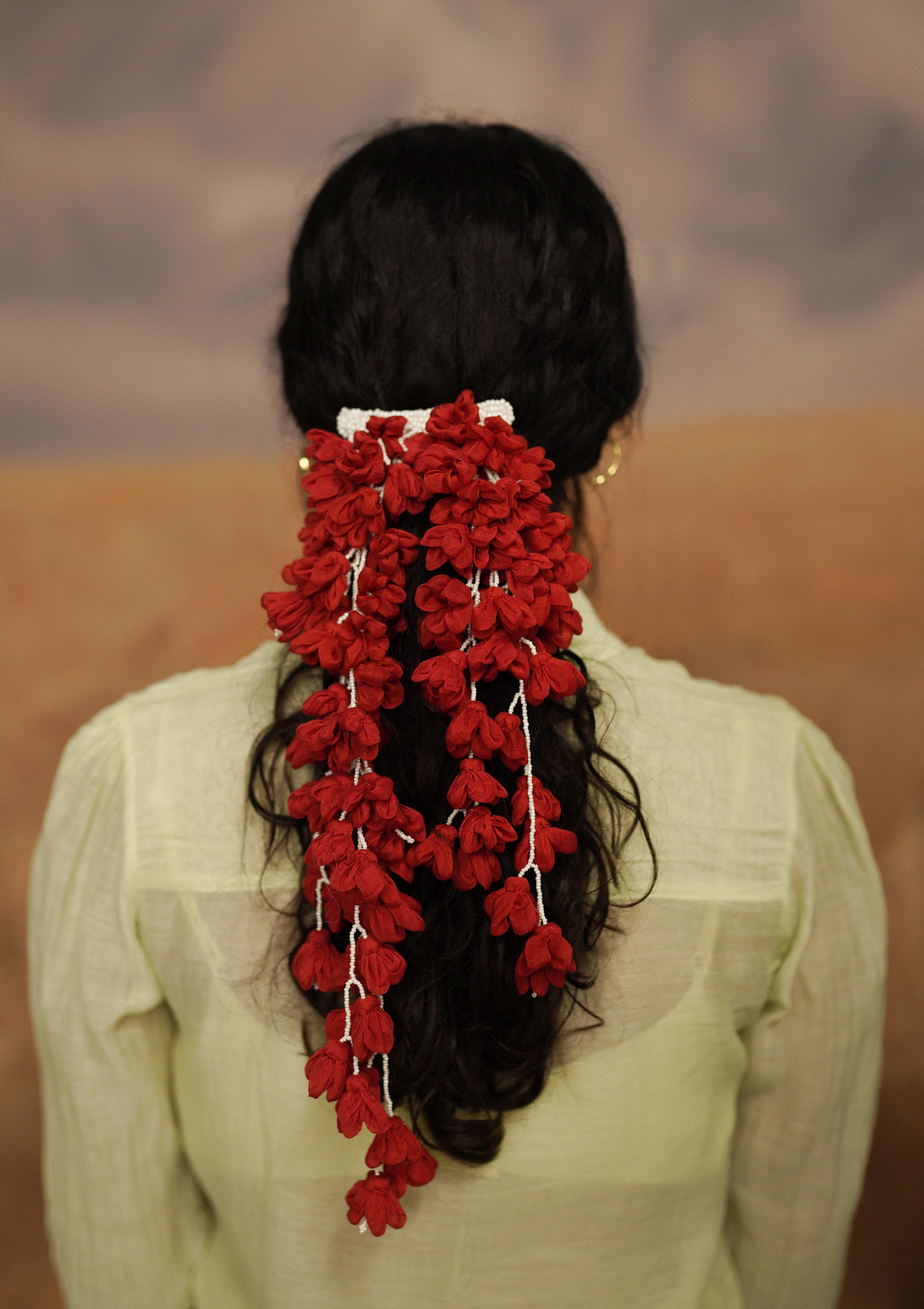 Gulbahaar Back Clip