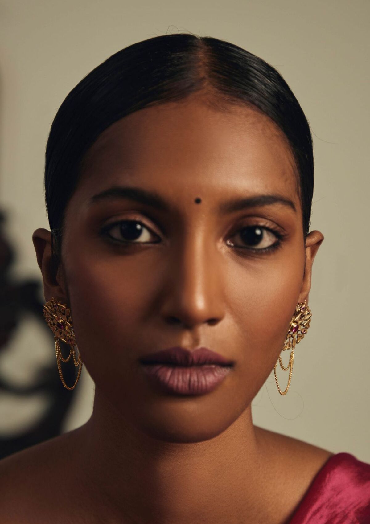 Dola Gold Earrings