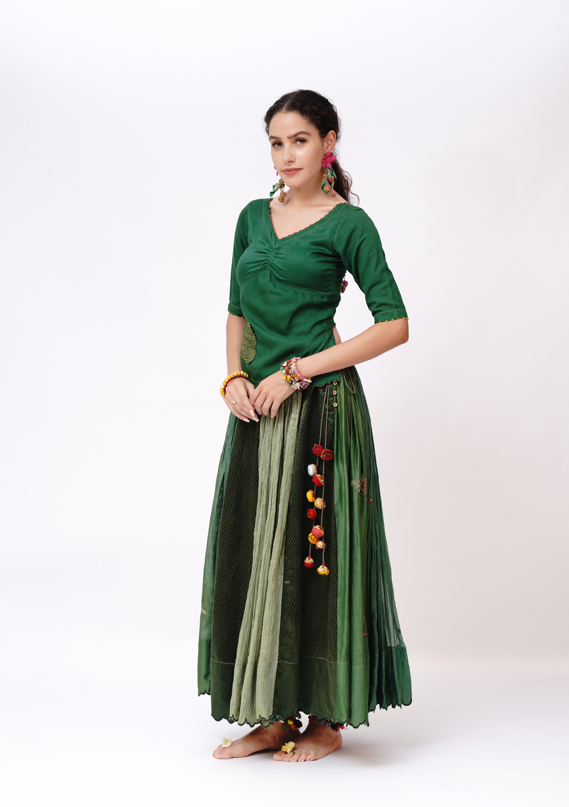 Phudki Ghagra, Choli & Dupatta Set