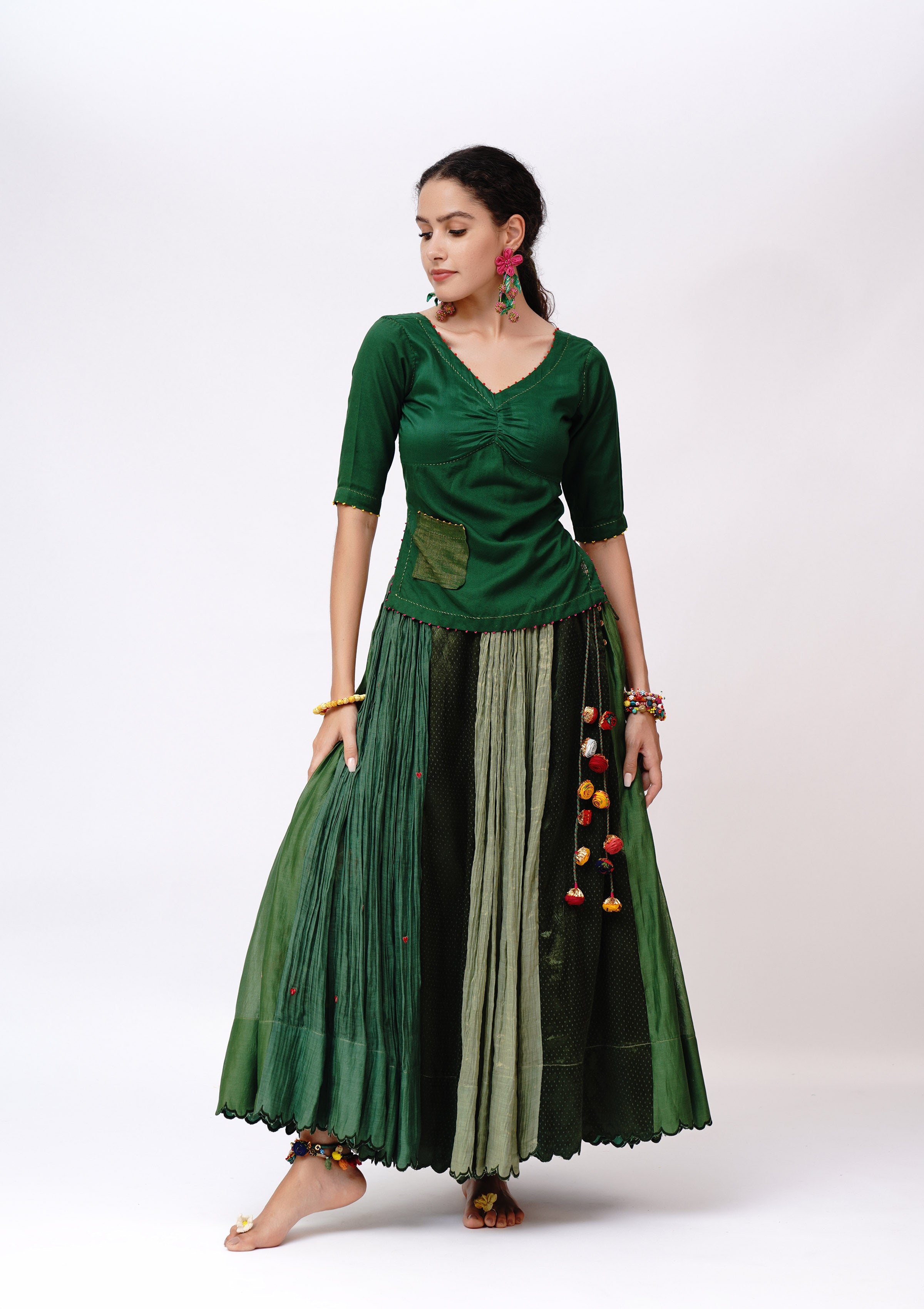 Phudki Ghagra, Choli & Dupatta Set