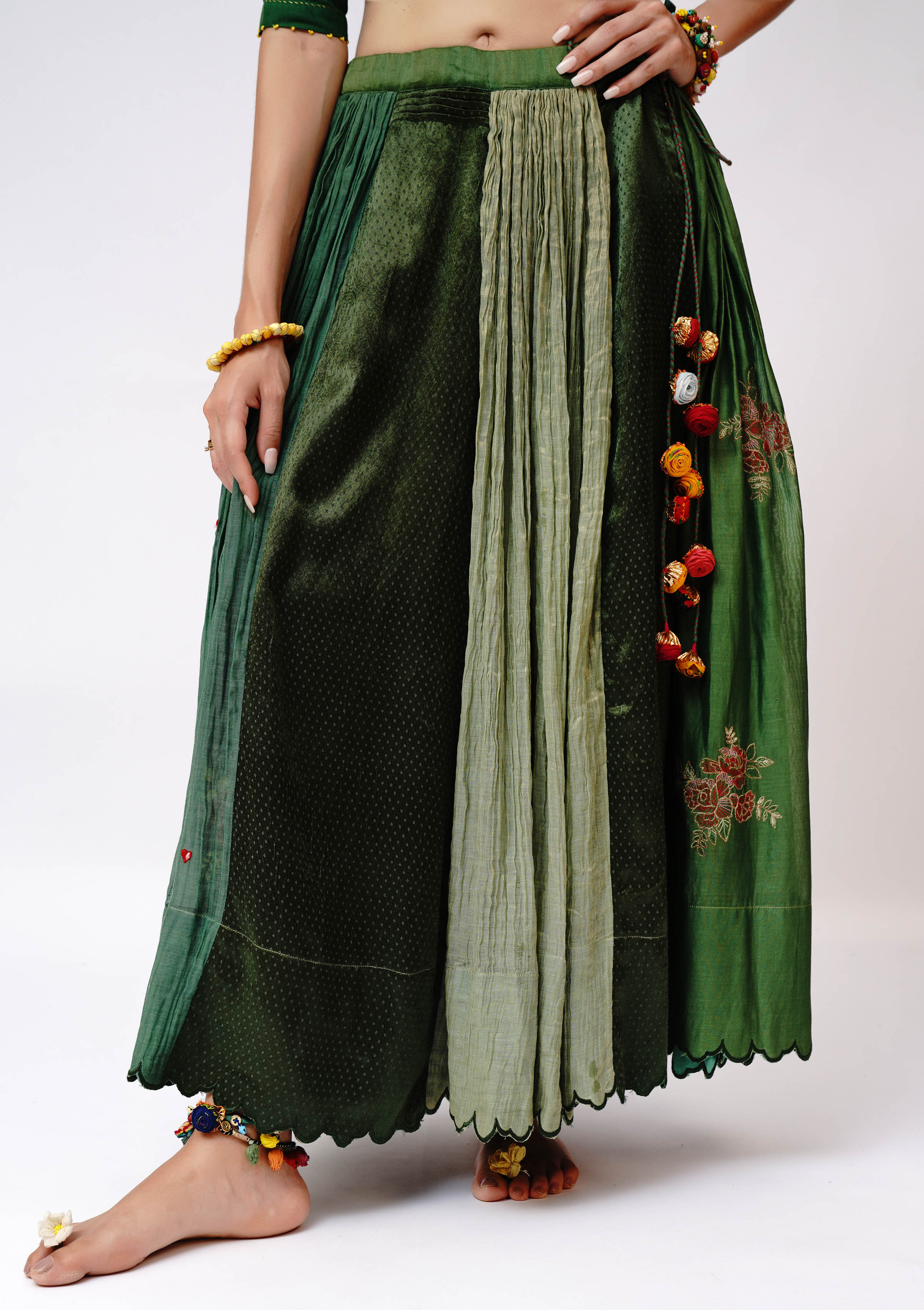 Phudki Gathers Ghagra