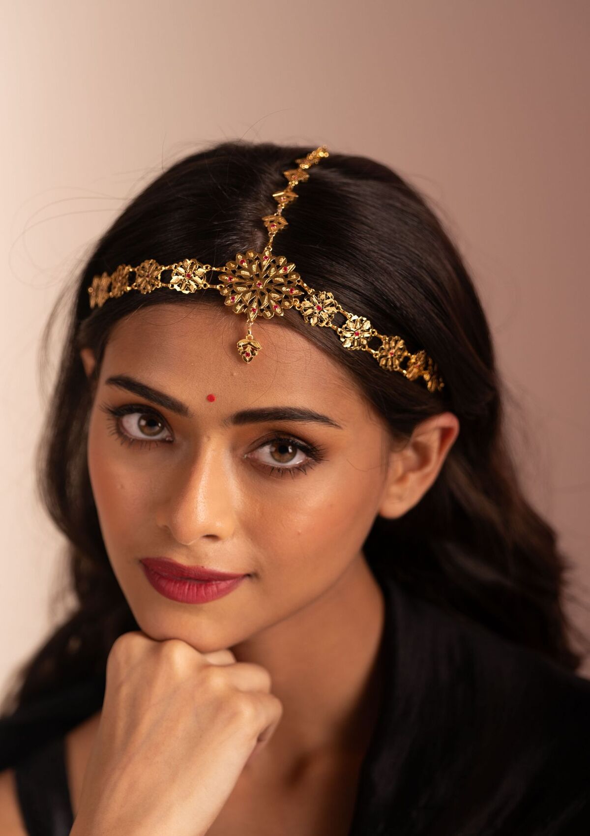 Pushpa Gold Tone Silver Mathapatti