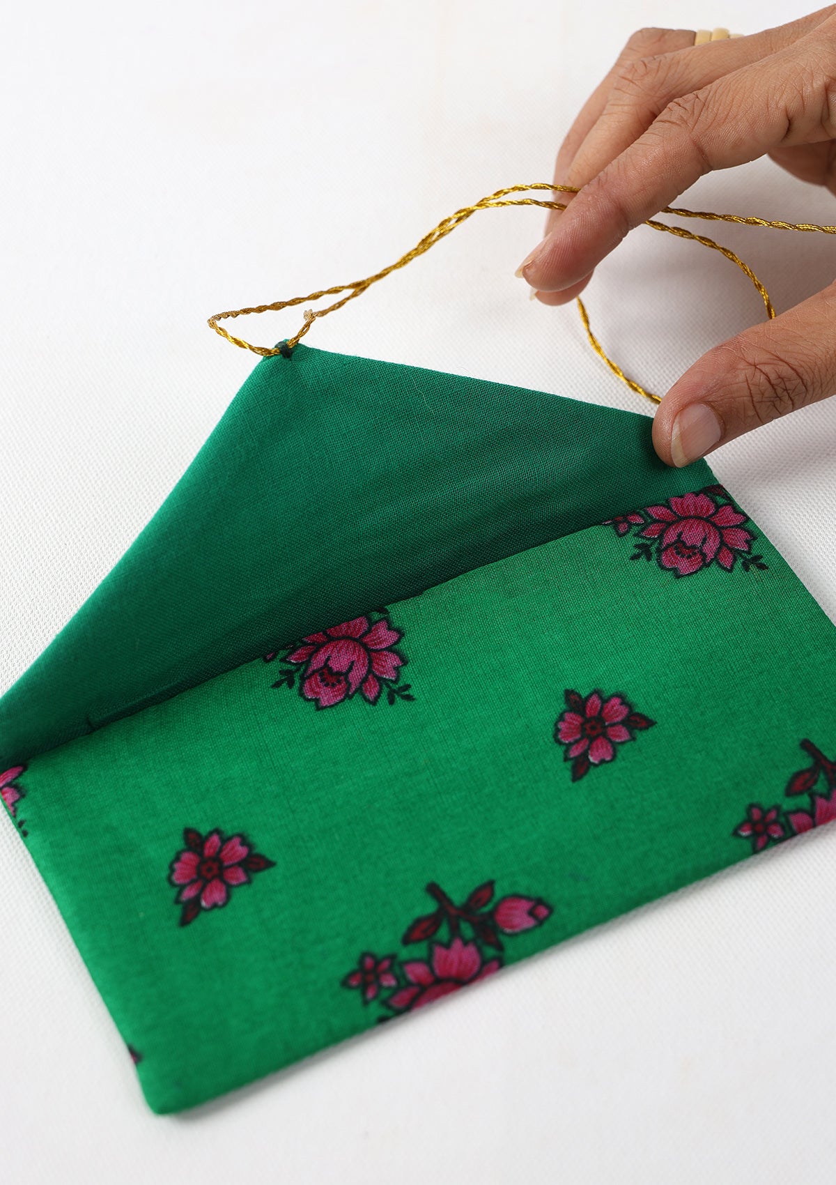 Tukur Green Sagan Envelope