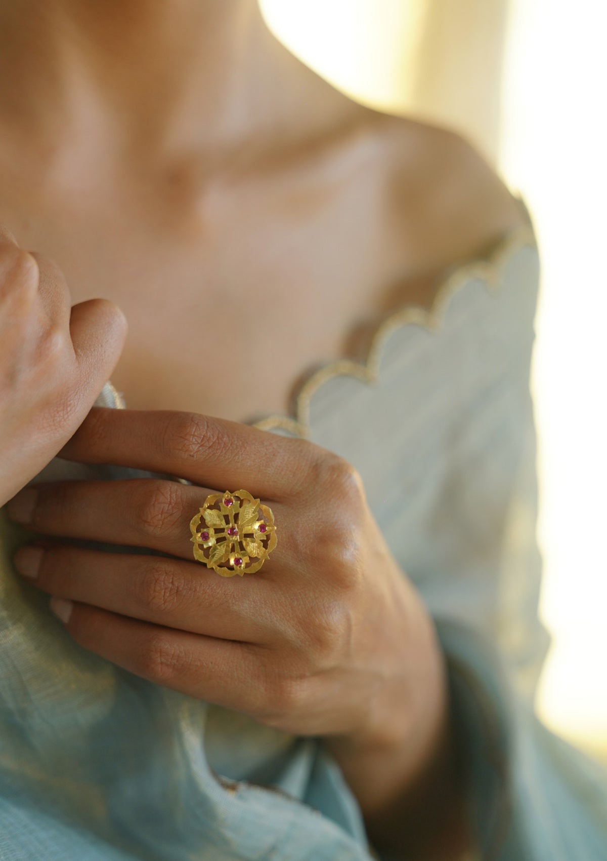 Saaru Handmade Gold Tone Silver Ring