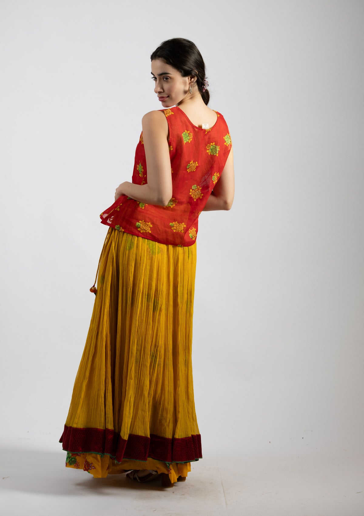 Red Beauty Cotton Top - Size Small