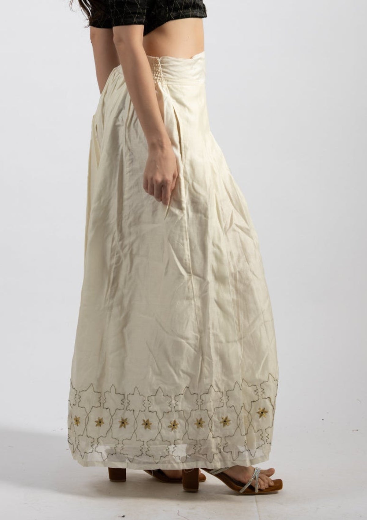 Frost Fit White Chanderi Pants - Size Small